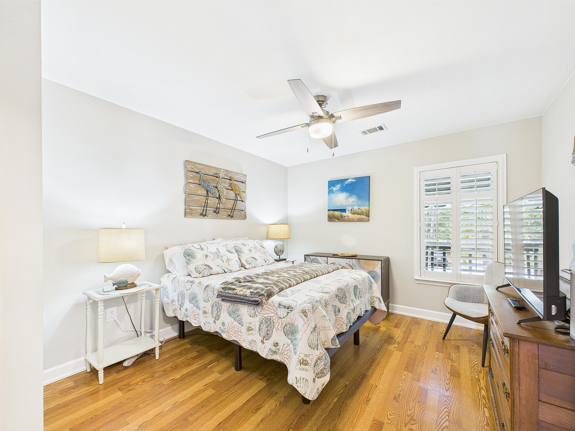 LAKESIDE CONDO AT BLUEWATER BAY - Residential