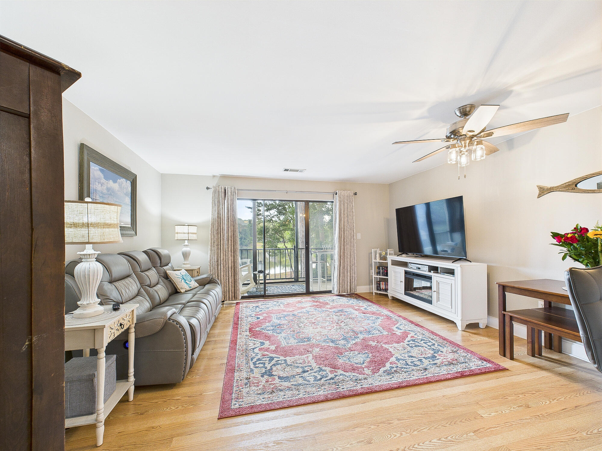 LAKESIDE CONDO AT BLUEWATER BAY - Residential