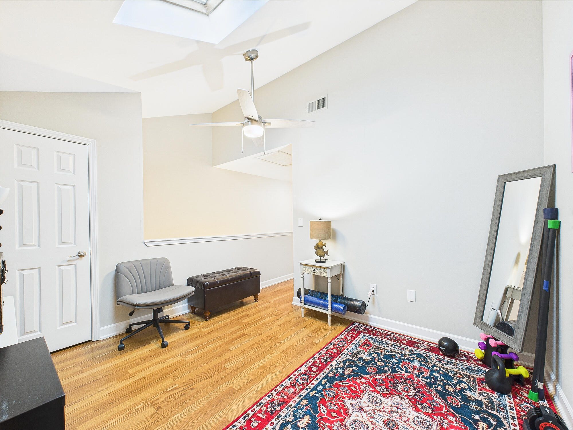 LAKESIDE CONDO AT BLUEWATER BAY - Residential