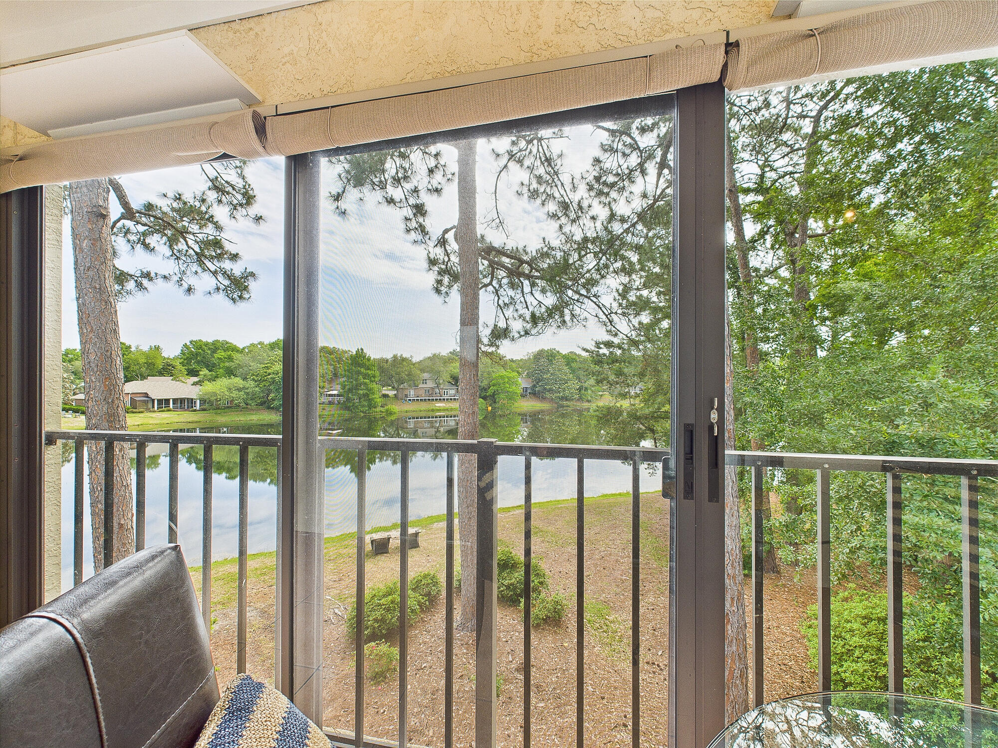 LAKESIDE CONDO AT BLUEWATER BAY - Residential