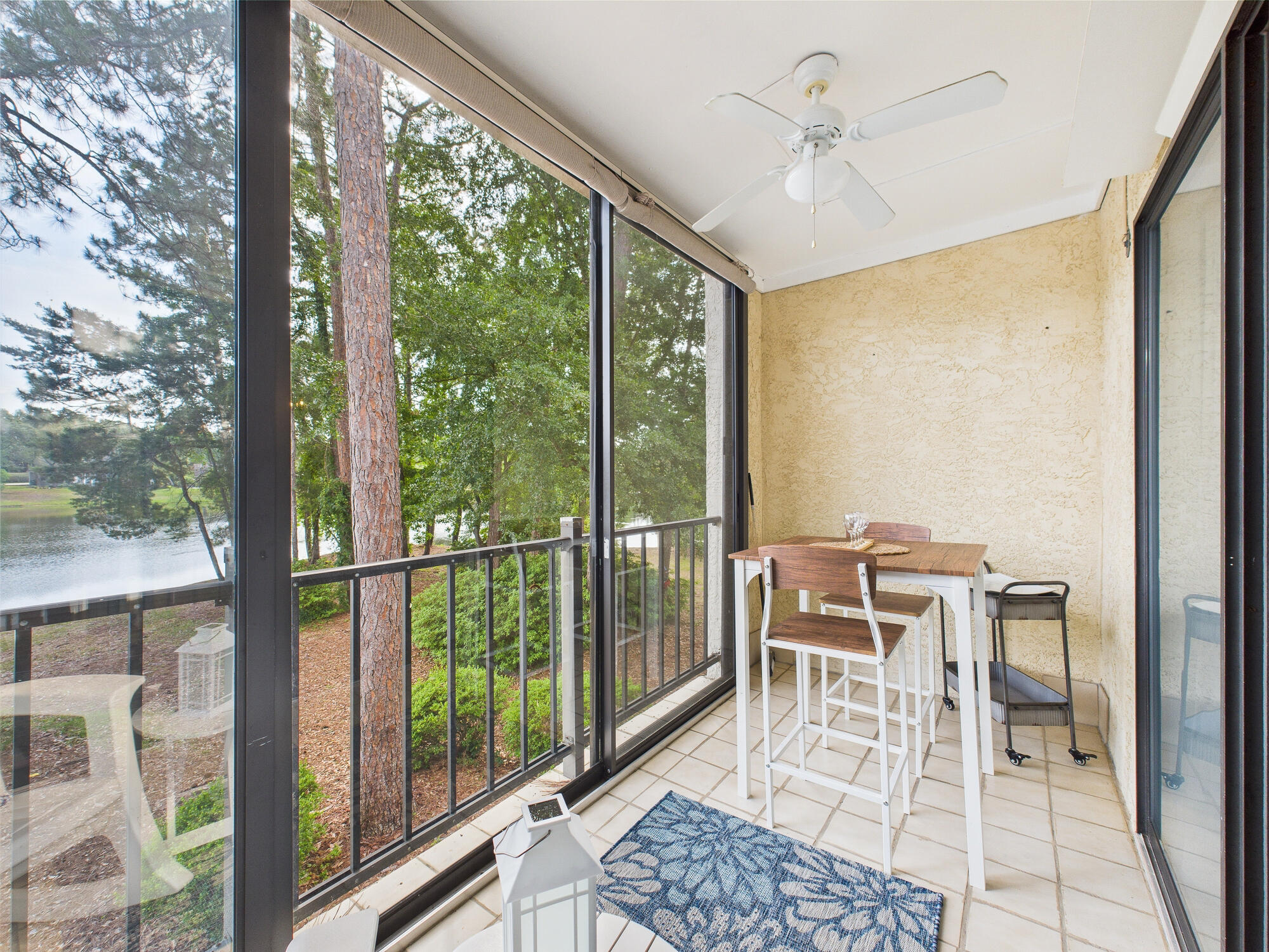 LAKESIDE CONDO AT BLUEWATER BAY - Residential