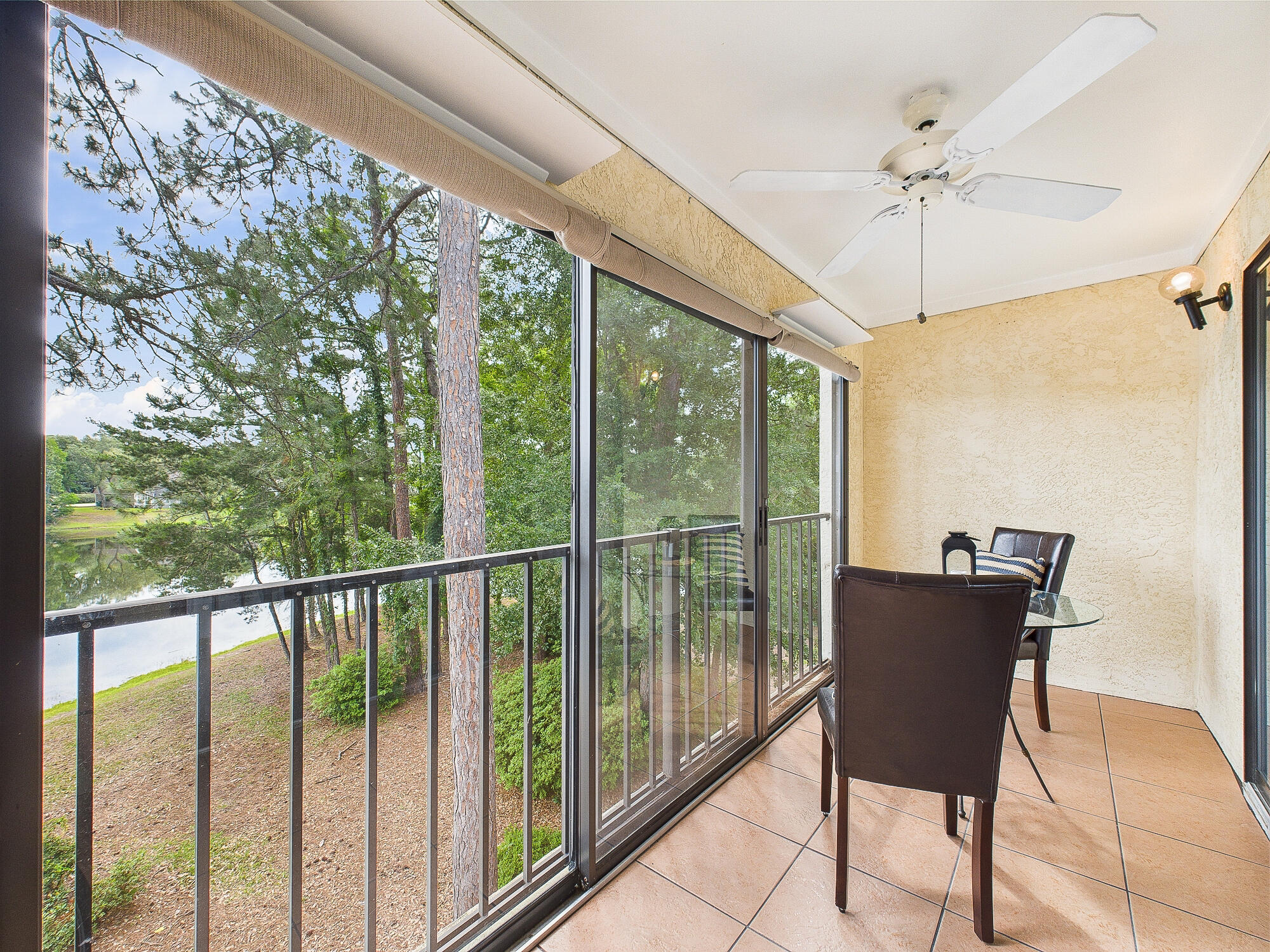 LAKESIDE CONDO AT BLUEWATER BAY - Residential