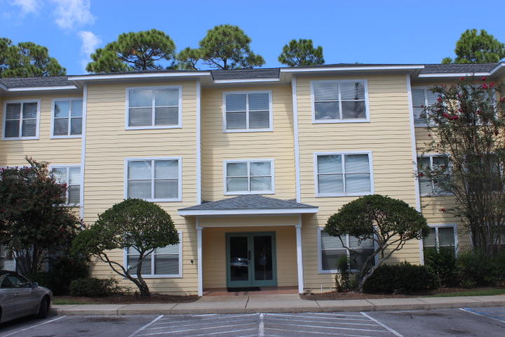 POINTE OF VIEW - Residential