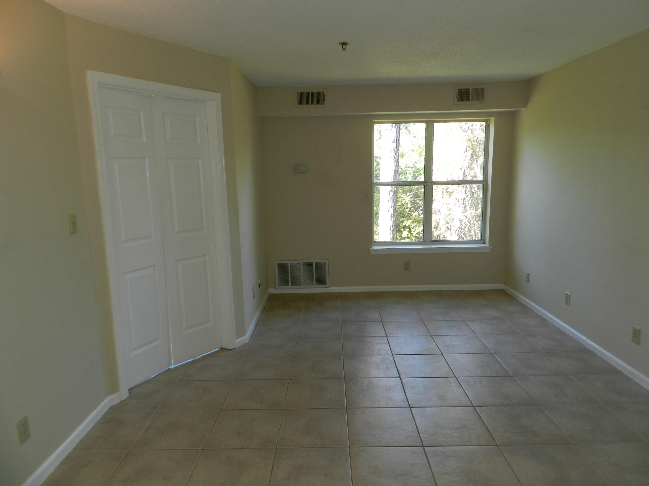 POINTE OF VIEW - Residential