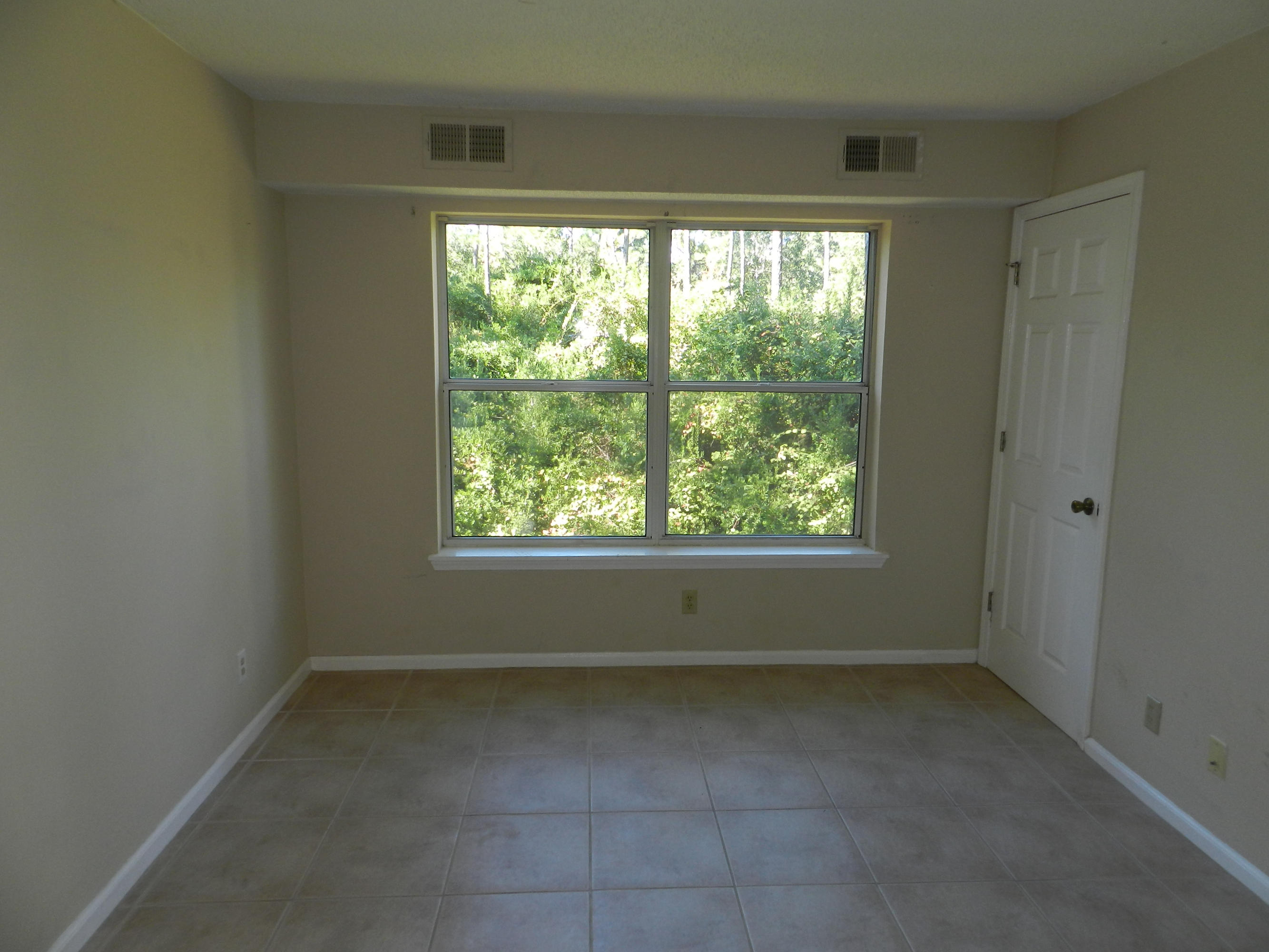 POINTE OF VIEW - Residential