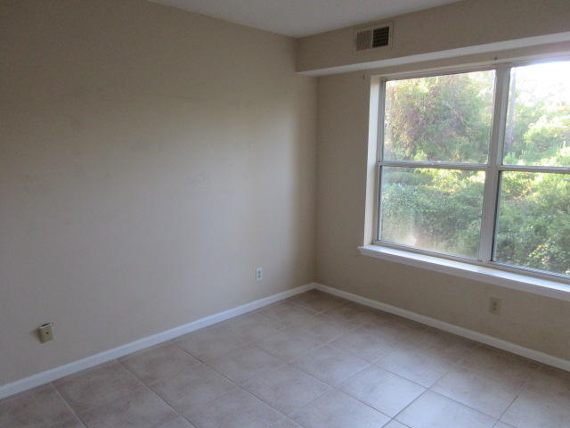 POINTE OF VIEW - Residential