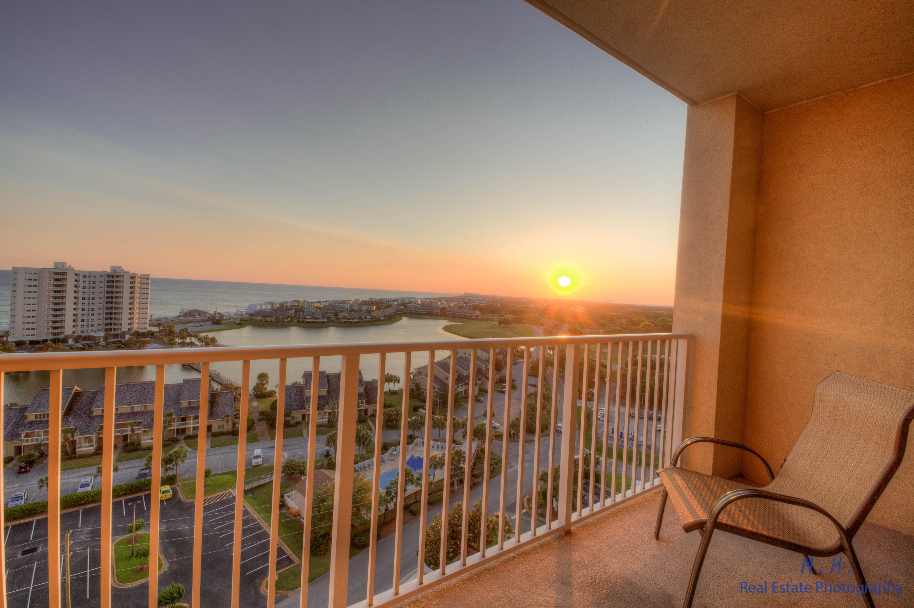 ARIEL DUNES II - Residential