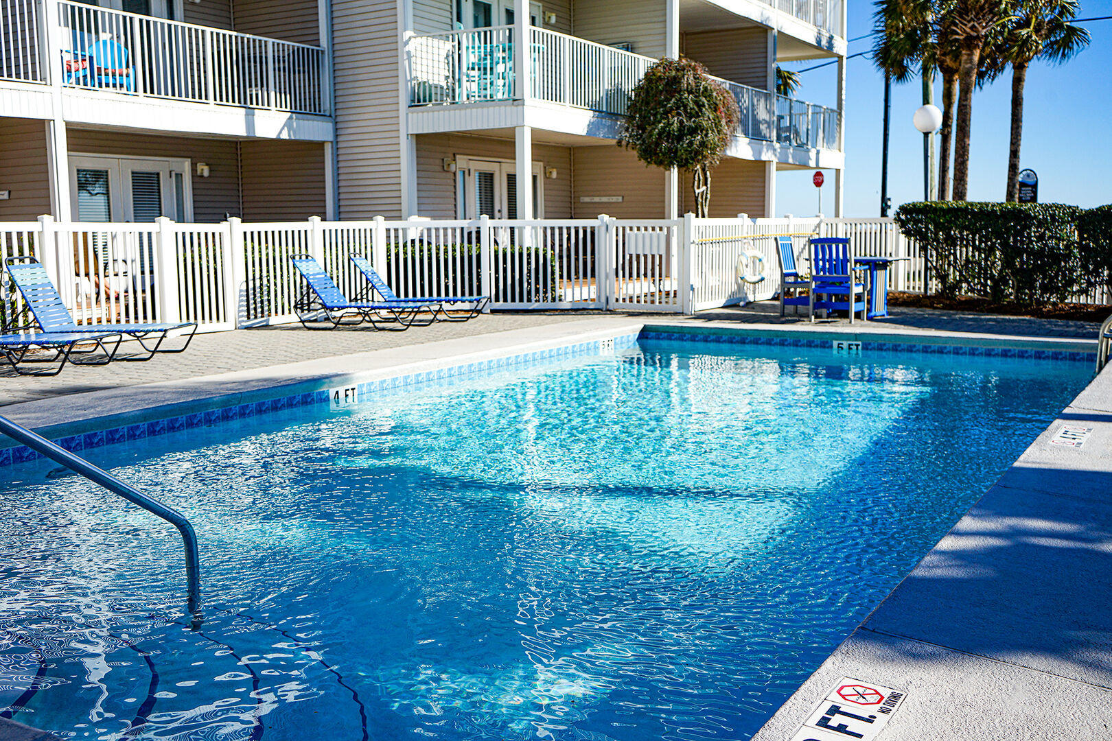 SUMMERSPELL CONDO - Residential