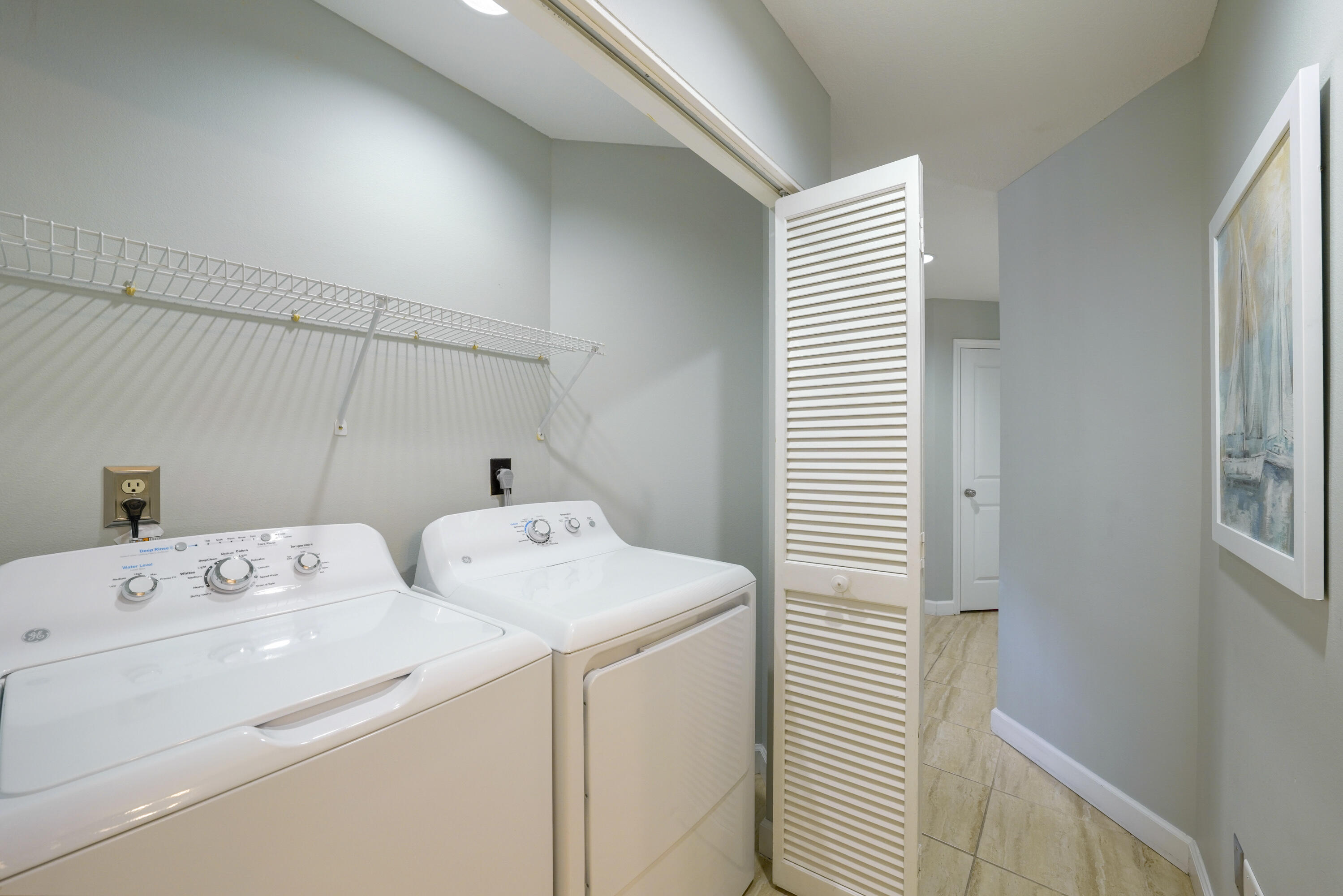 HIDDEN DUNES BEACH COTTAGES 2 - Residential