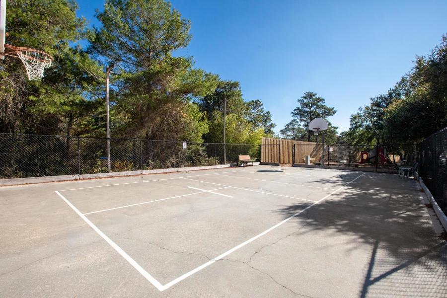 HIDDEN DUNES BEACH COTTAGES 2 - Residential