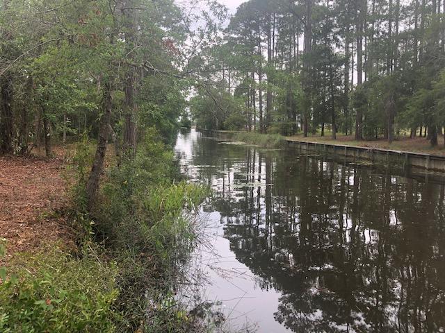 BLACKWATER BAY - Land