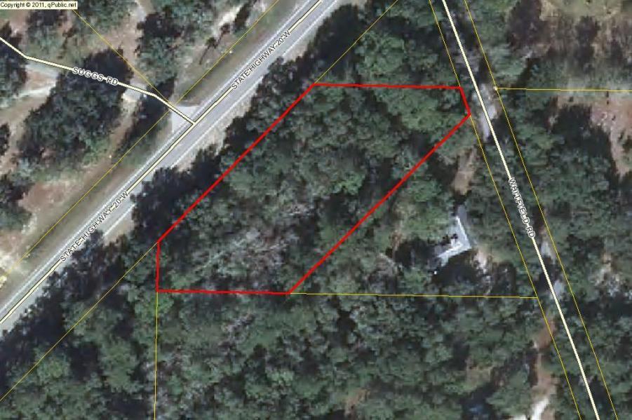 Great lot just west of Freeport! This lot is very convenient to Bluewater Bay, Destin and Niceville. This lot has 268 feet of Highway frontage on Hwy. 20. Water and electric are available in this area, tap fees have not been paid. This lot has not been cleared, so you can build to suit and keep your privacy. No restrictions, covenants or HOA's to worry about! Mobile homes are also allowed on this lot! Don't miss out, call for your tour today!