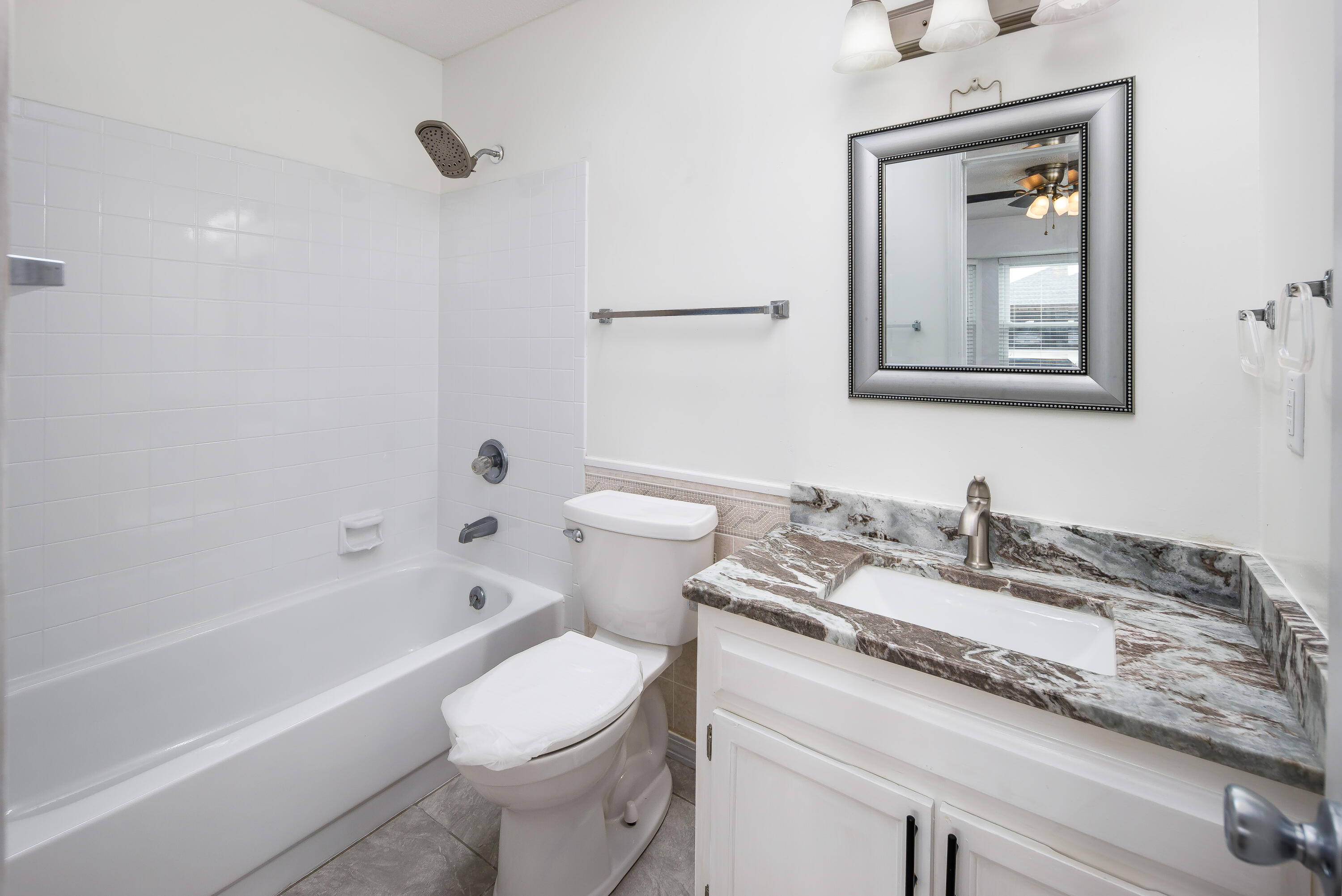 WILLIAMSBURG HOMES 2 / Lot 6 - Residential