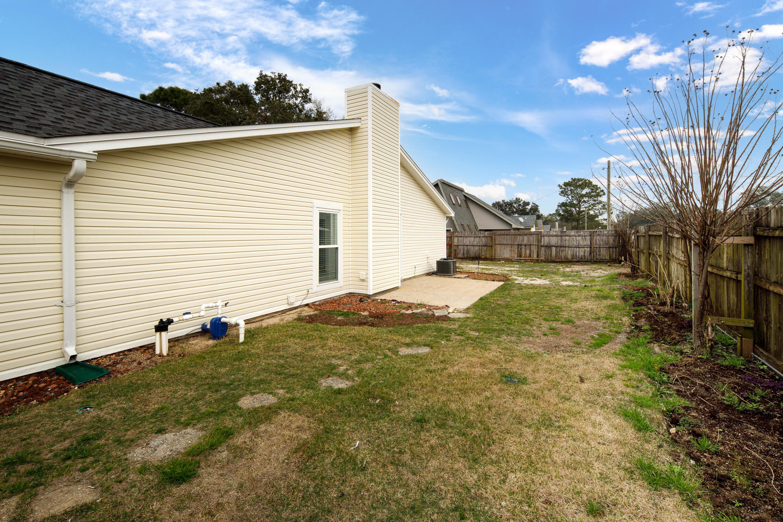 WILLIAMSBURG HOMES 2 / Lot 6 - Residential