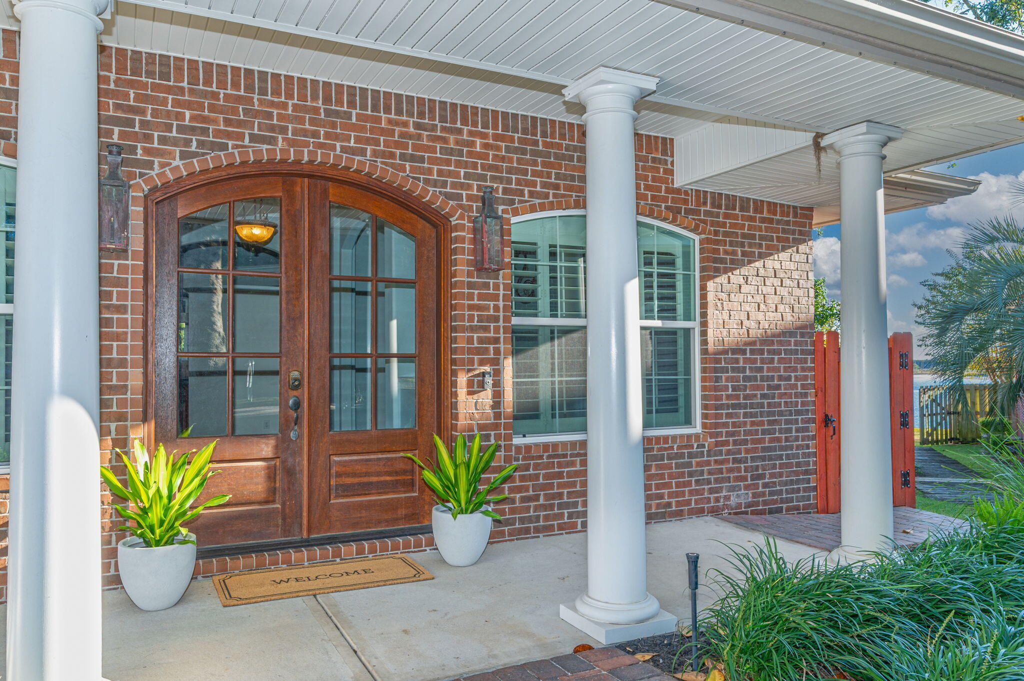 PLANTATION OAKS OF MARY ESTHER S/D - Residential