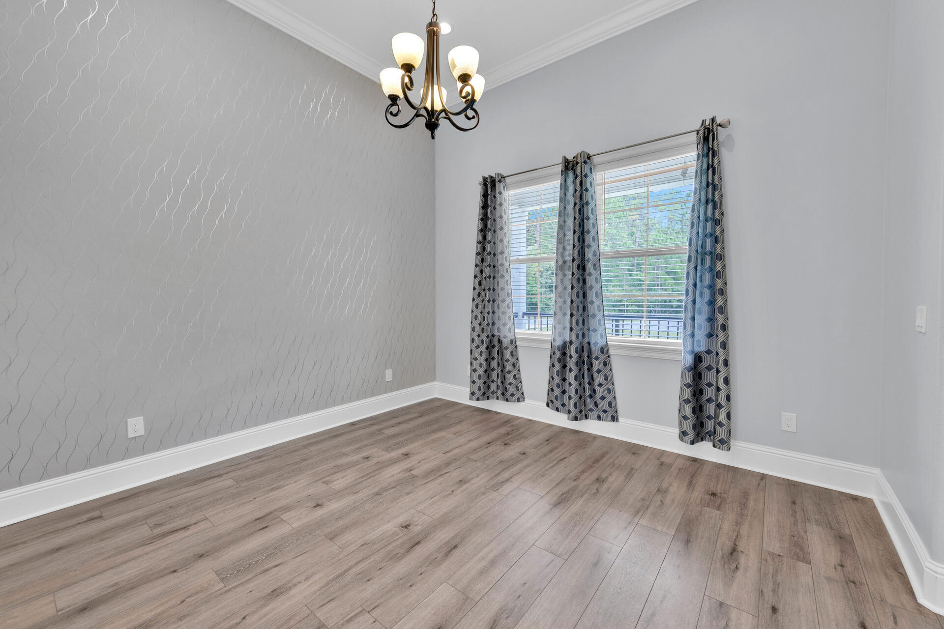 TOWN OF SANTA ROSA - Residential