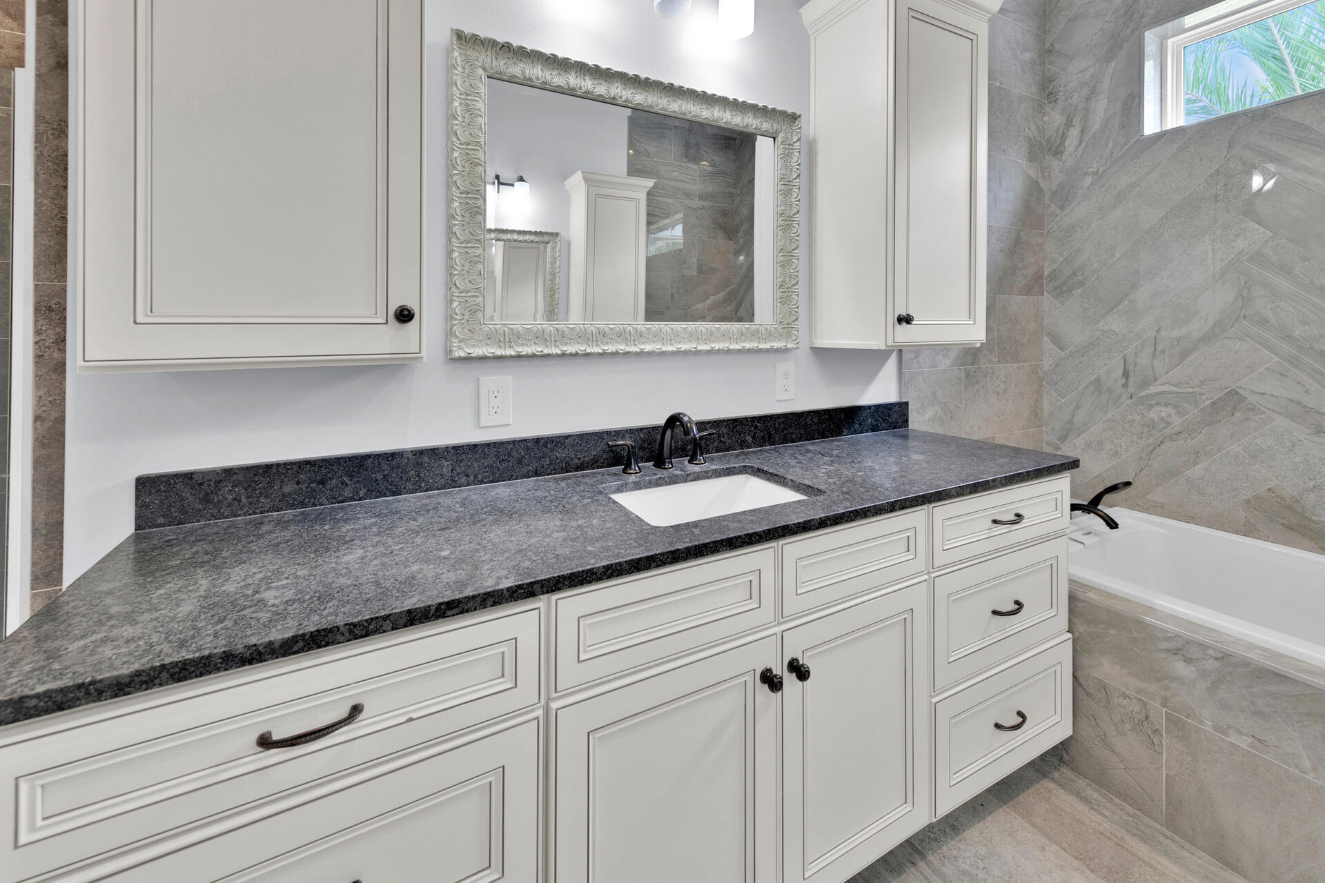 TOWN OF SANTA ROSA - Residential