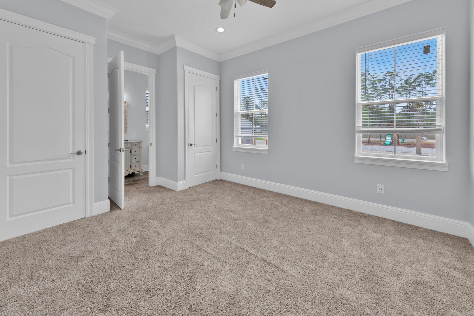 TOWN OF SANTA ROSA - Residential