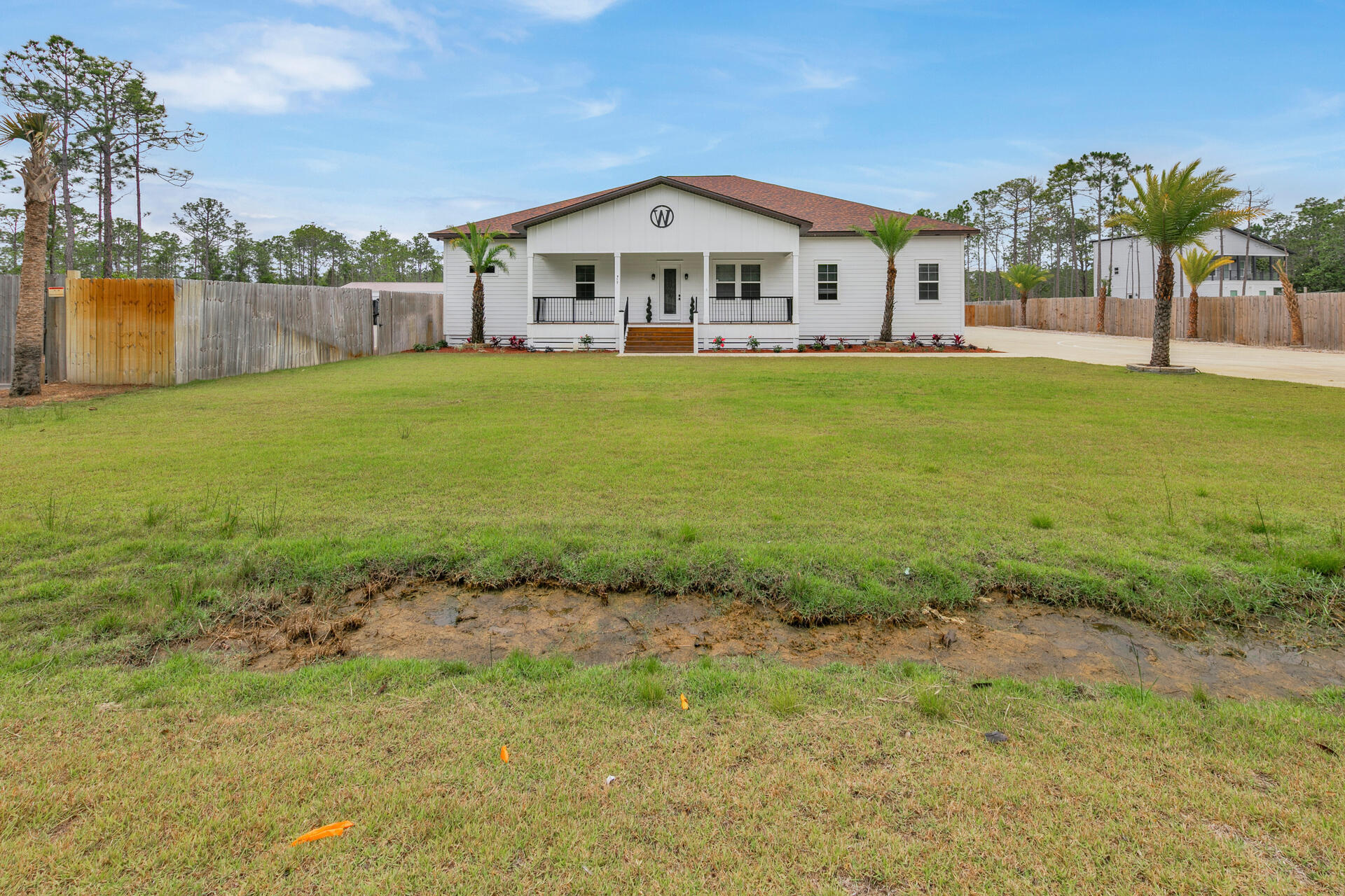 TOWN OF SANTA ROSA - Residential