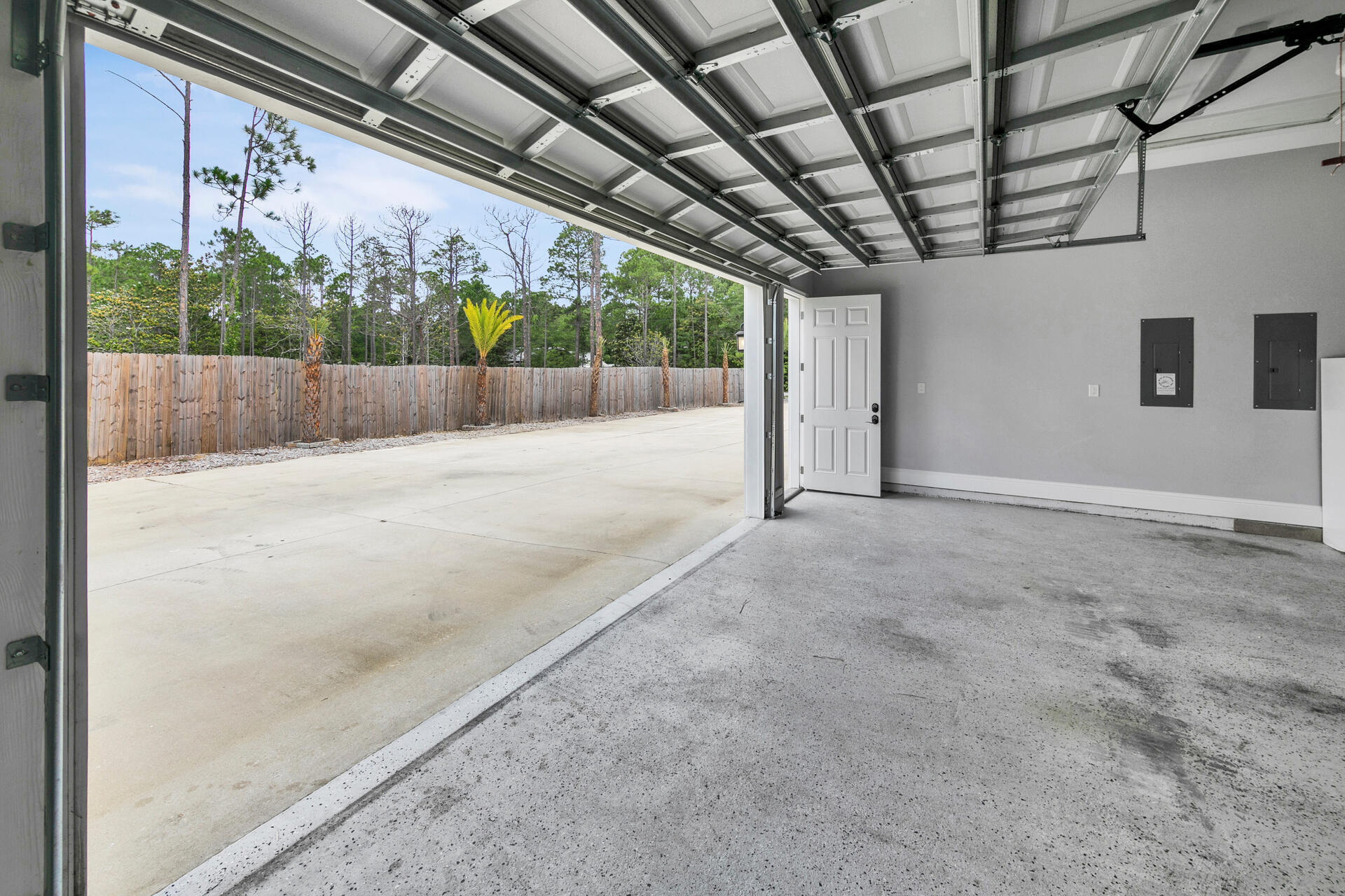 TOWN OF SANTA ROSA - Residential