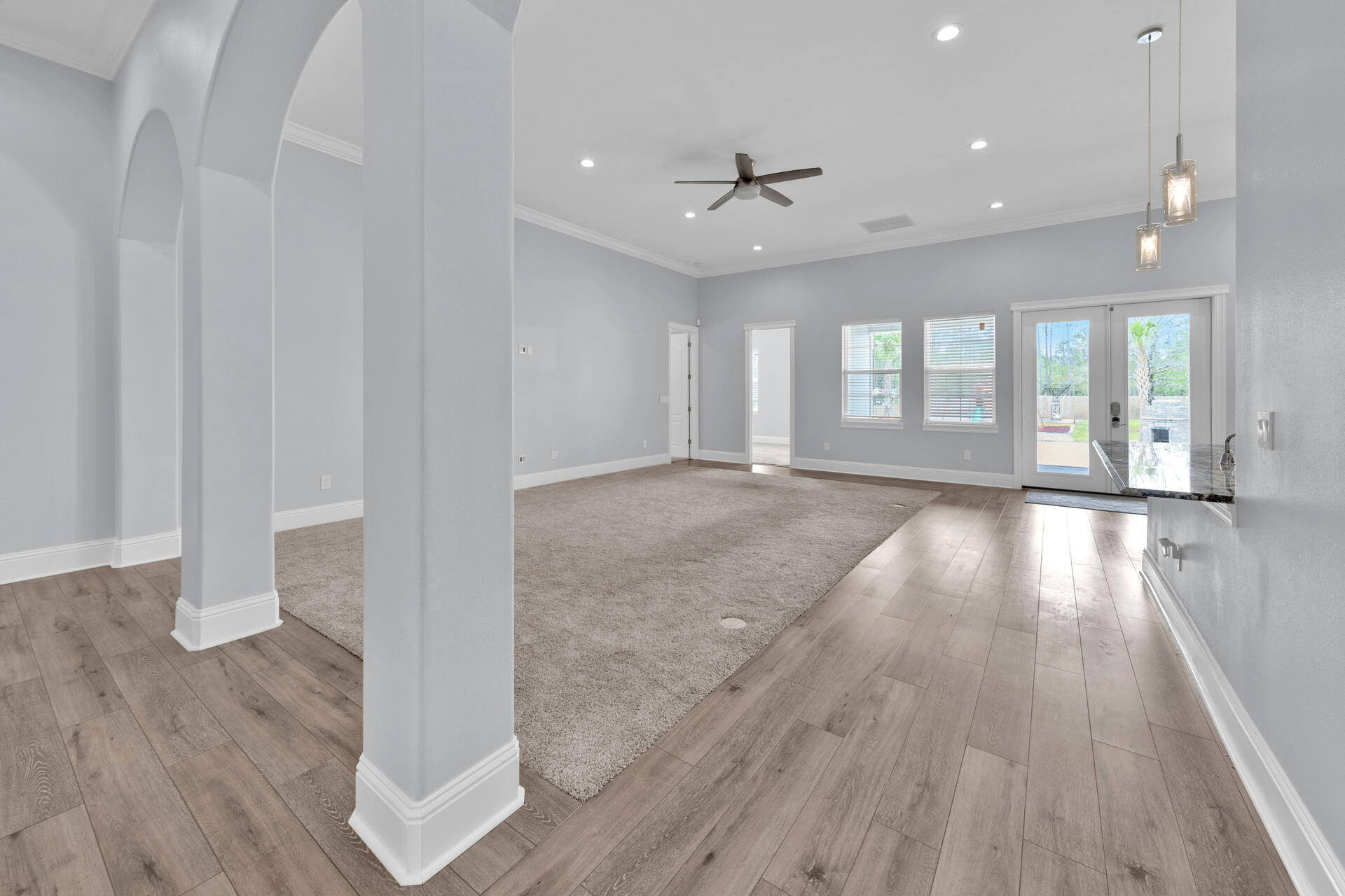 TOWN OF SANTA ROSA - Residential