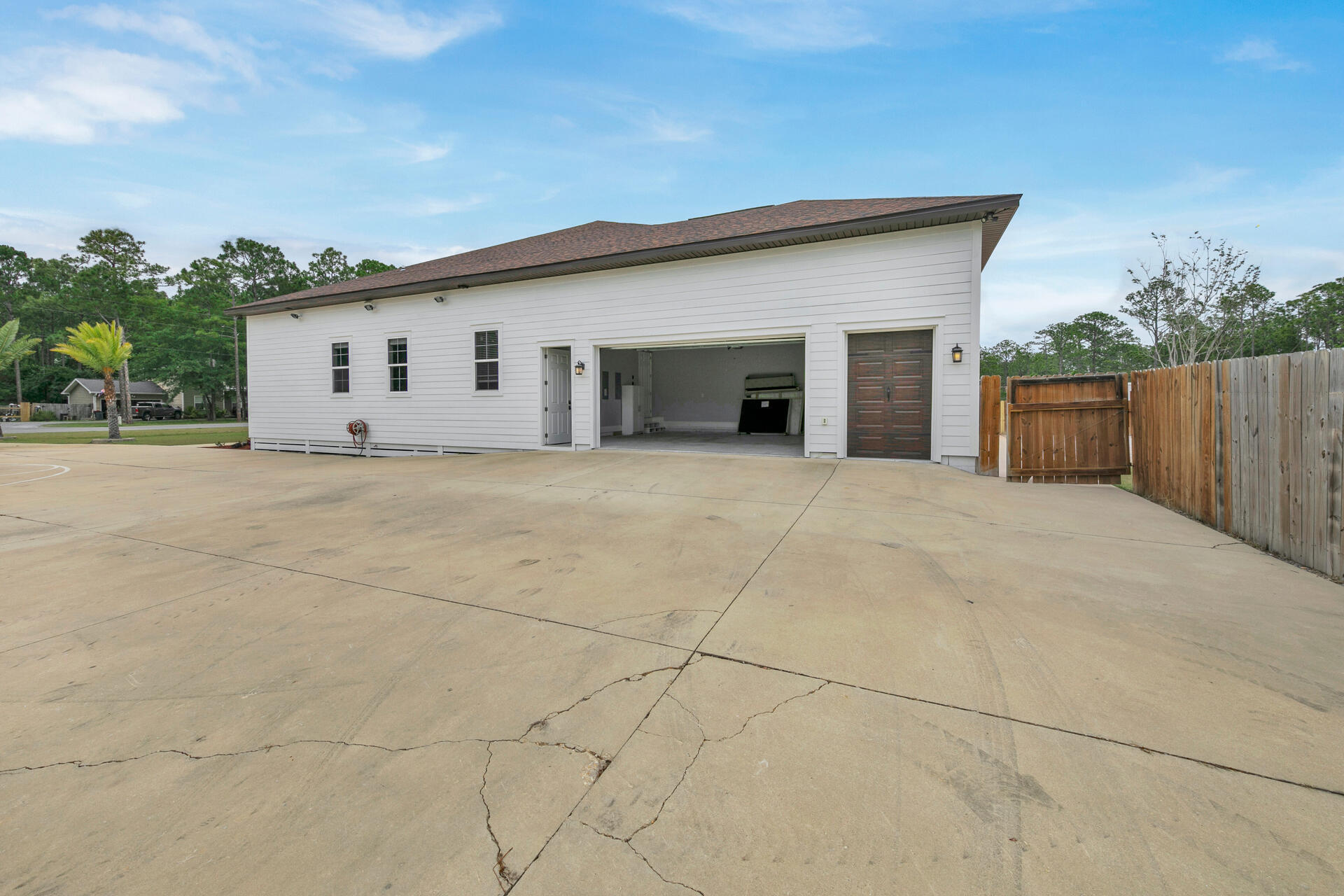 TOWN OF SANTA ROSA - Residential