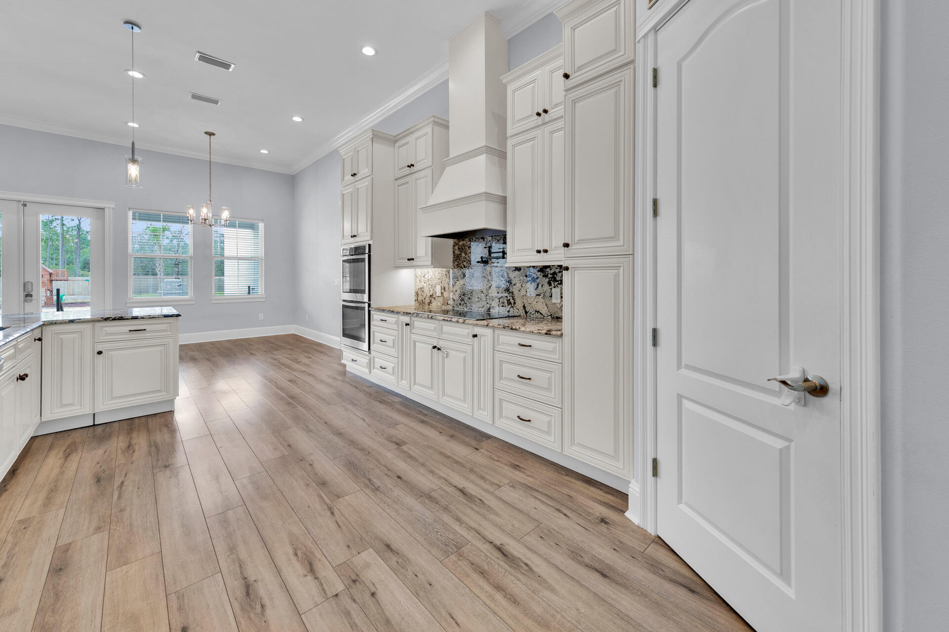 TOWN OF SANTA ROSA - Residential