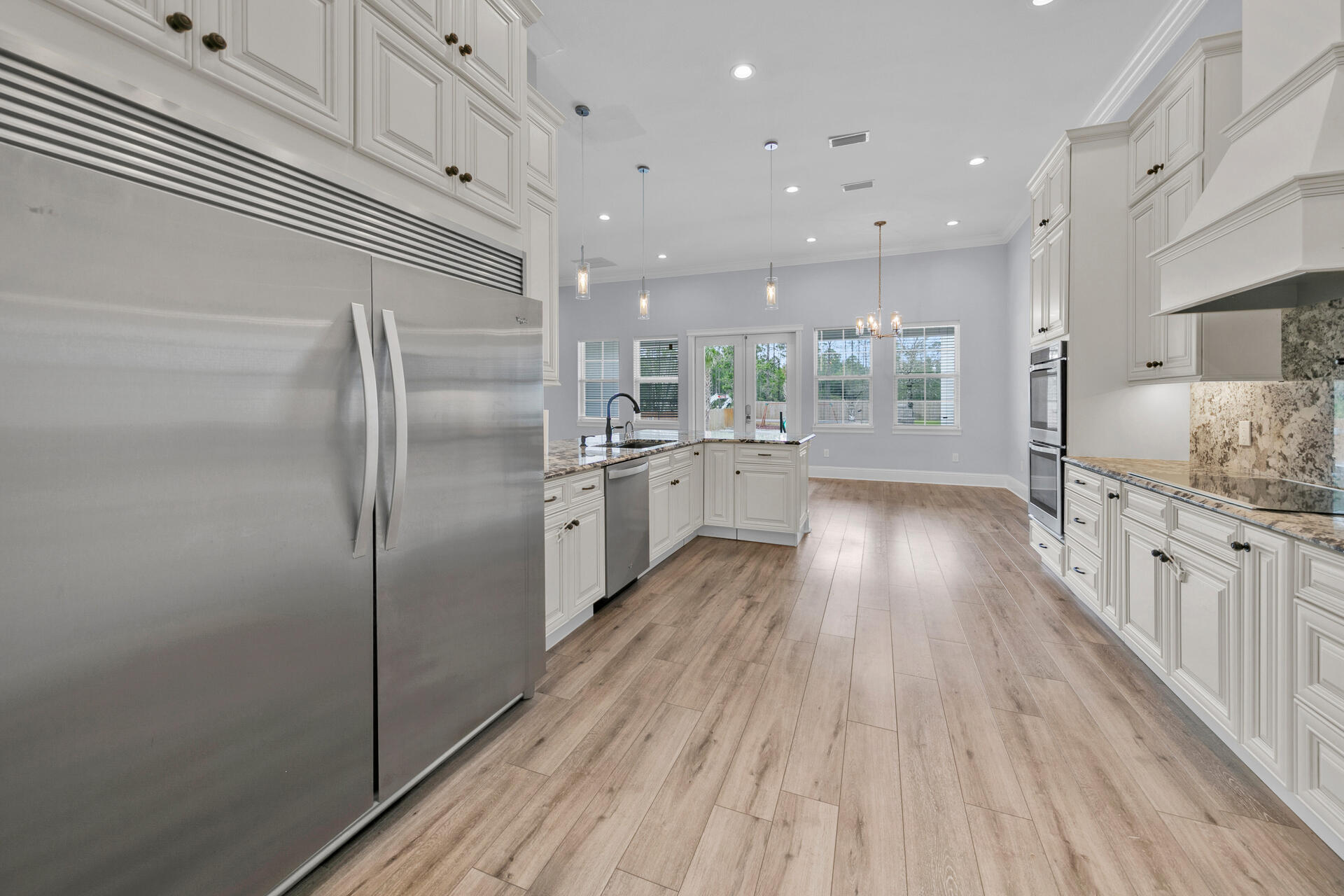 TOWN OF SANTA ROSA - Residential