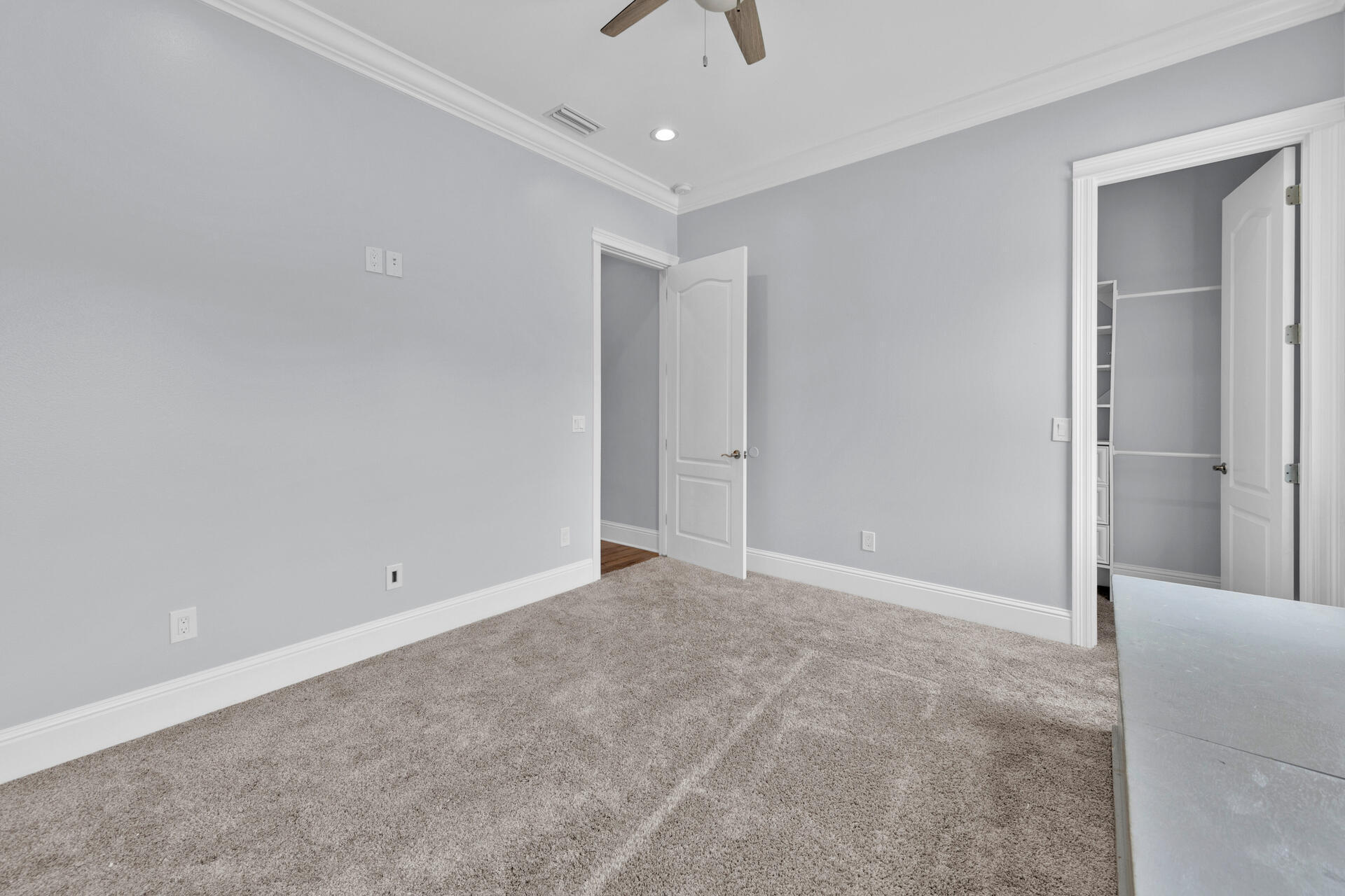 TOWN OF SANTA ROSA - Residential