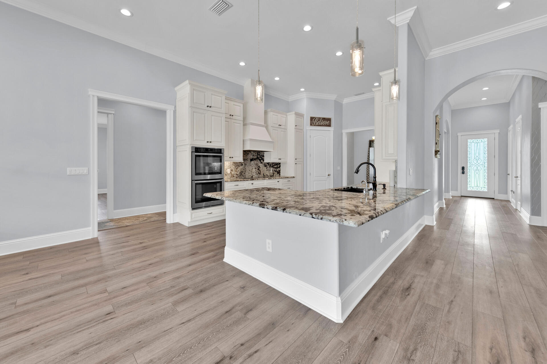 TOWN OF SANTA ROSA - Residential