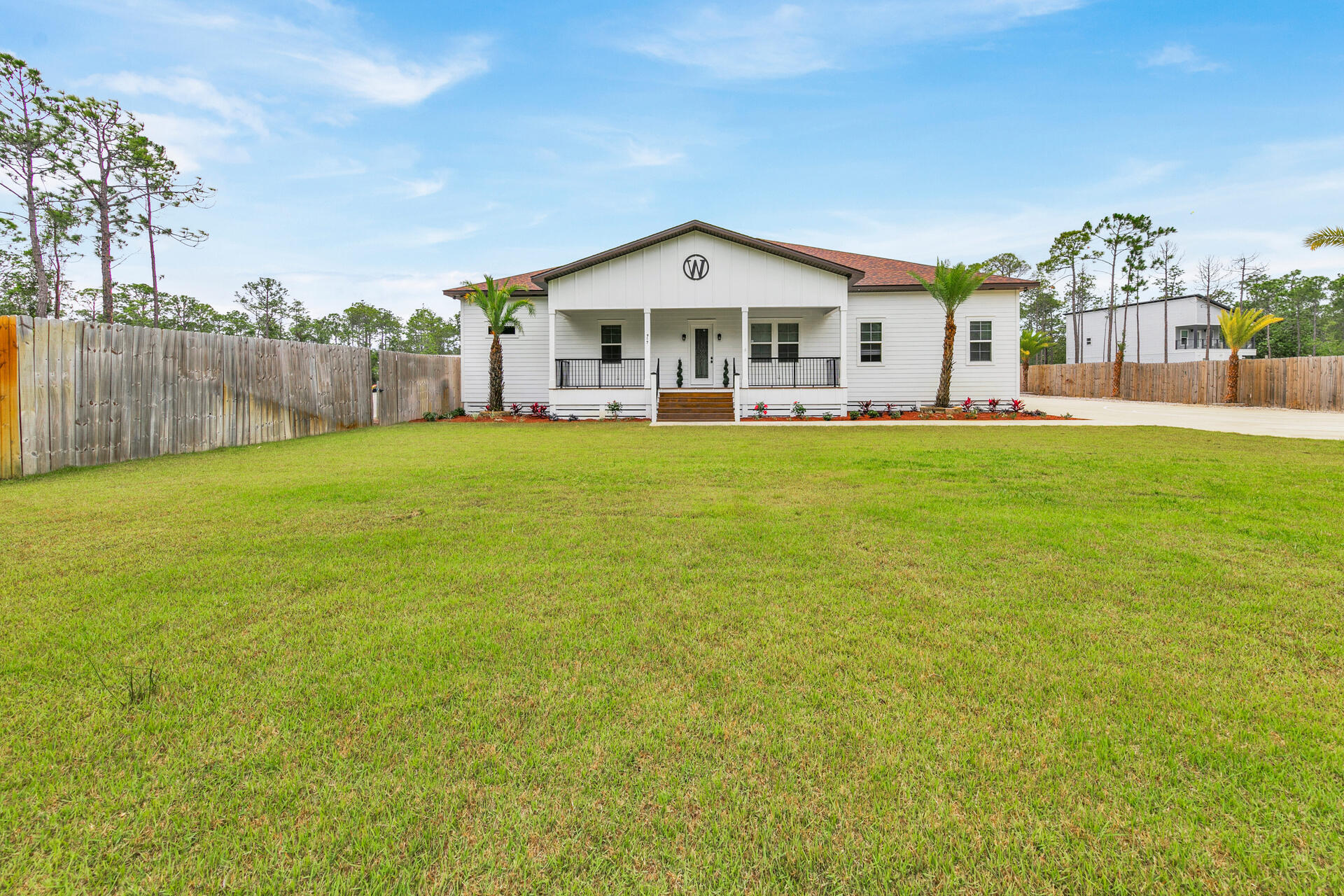 TOWN OF SANTA ROSA - Residential