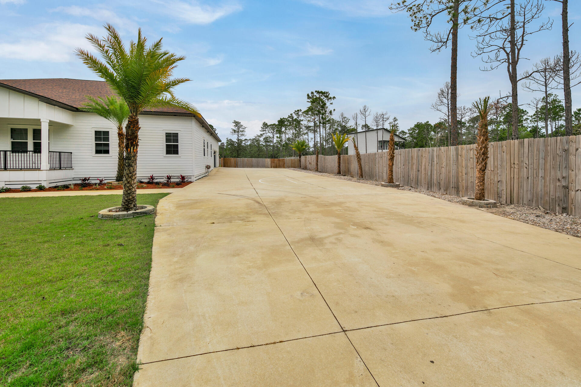 TOWN OF SANTA ROSA - Residential