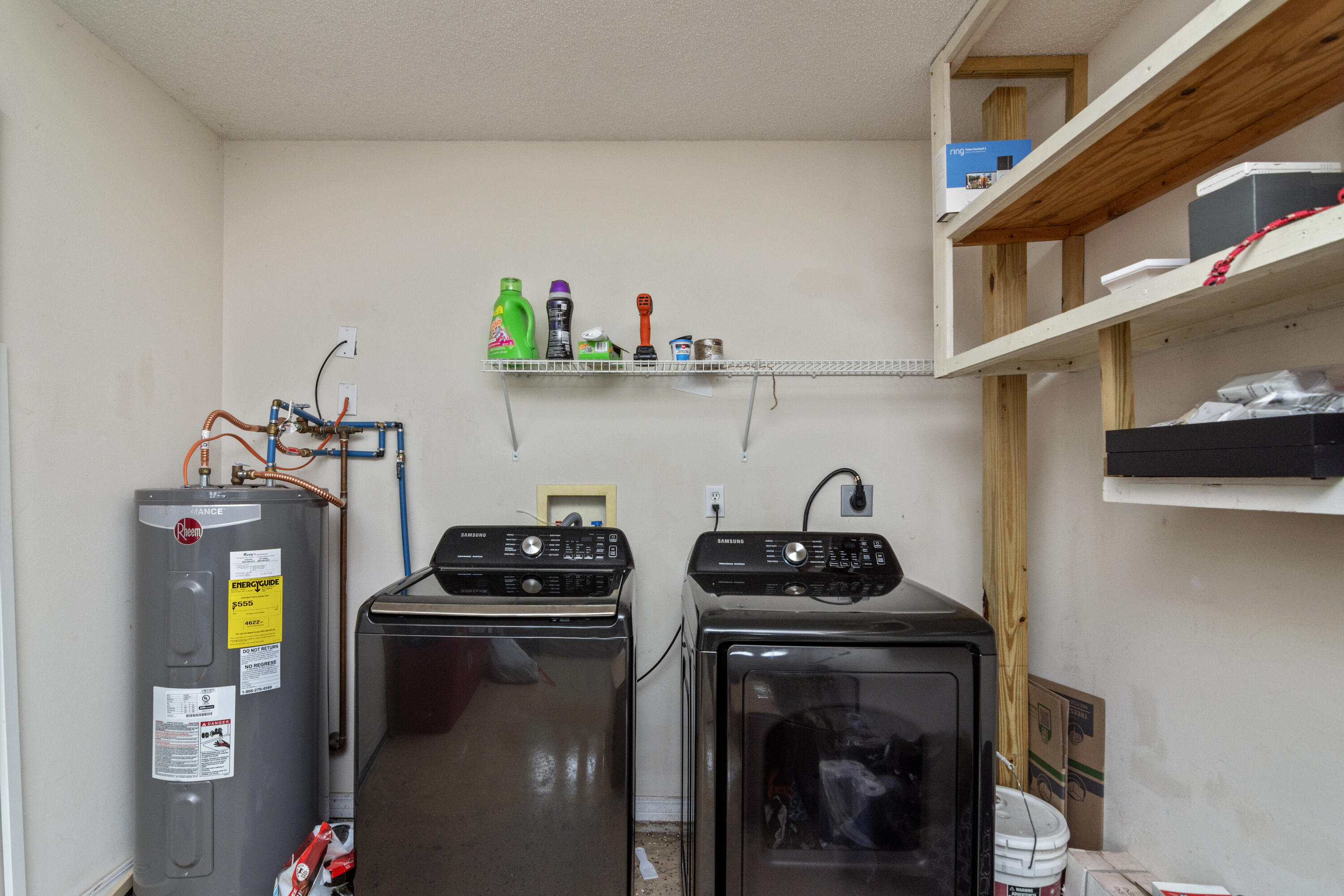 Houston Manor - Residential