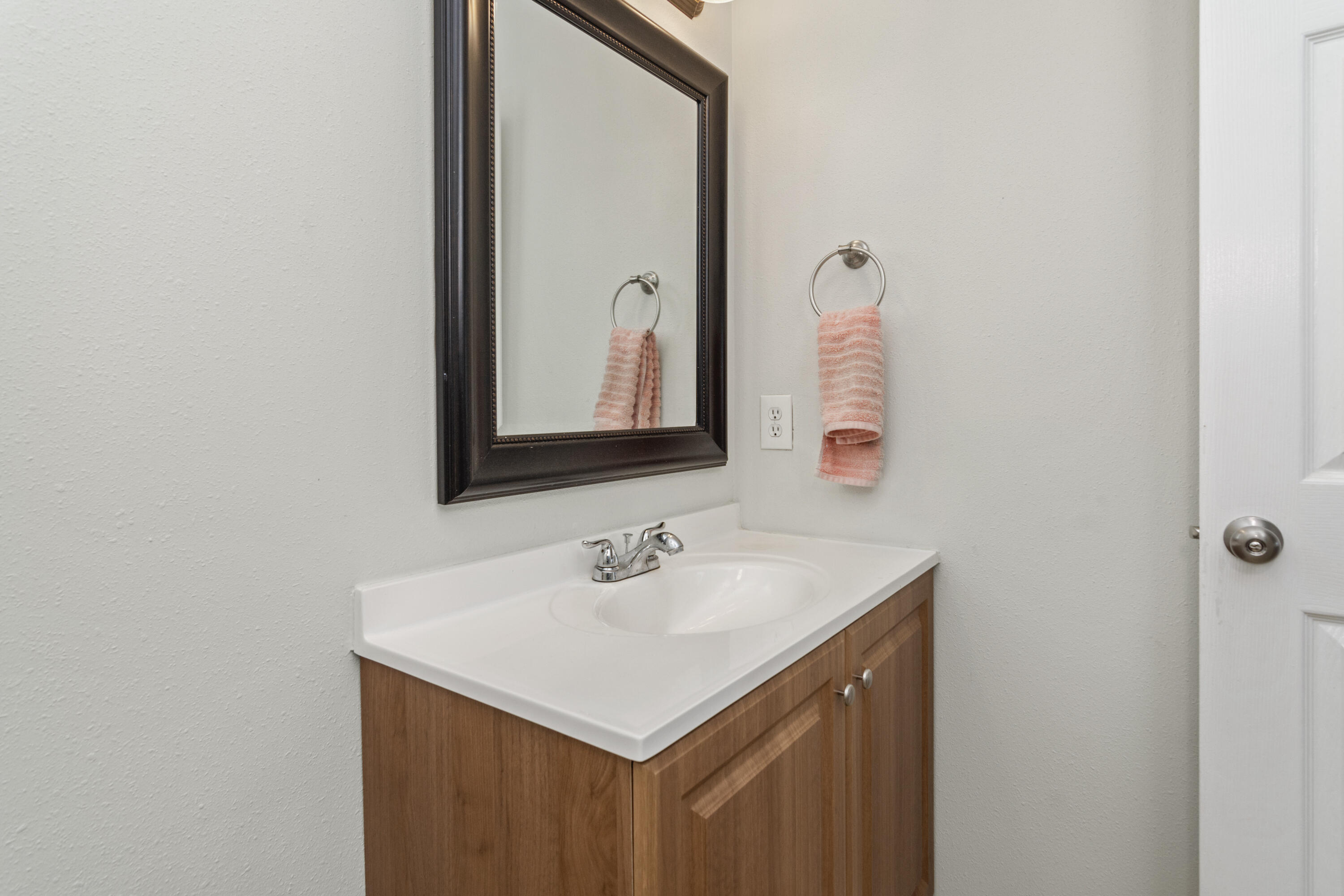 Houston Manor - Residential