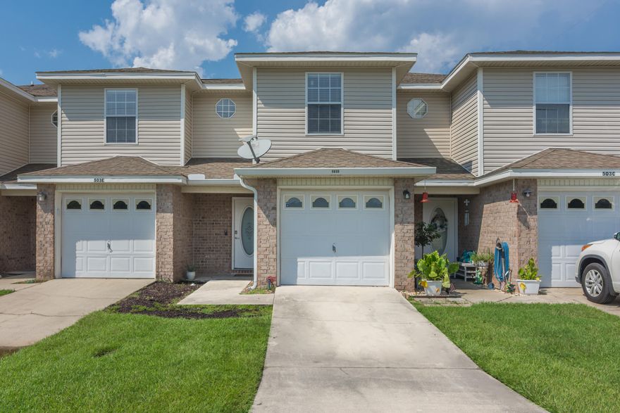 Amazing location, updates throughout and the largest of all the units! With custom kitchen cabinets, granite countertops, top of the line Stainless Steel Appliances and a spacious breakfast bar, cooking will not be a chore! Downstairs features hardwood like ceramic tile and an open concept kitchen that is perfect for entertaining! There is also a half bath that is located conveniently downstairs. Upstairs there is a large master bedroom and ensuite that features a shower/tub combo. Upstairs you will also find the spare bedroom with another bathroom. Enjoy your morning coffee on the open back patio in privacy since the whole backyard is fully fenced in. Be ready to call this your new home!