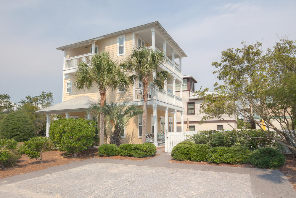 SANDY SHORES - Residential