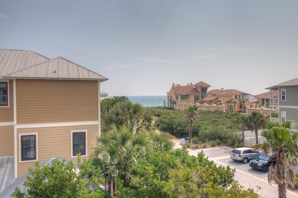 SANDY SHORES - Residential
