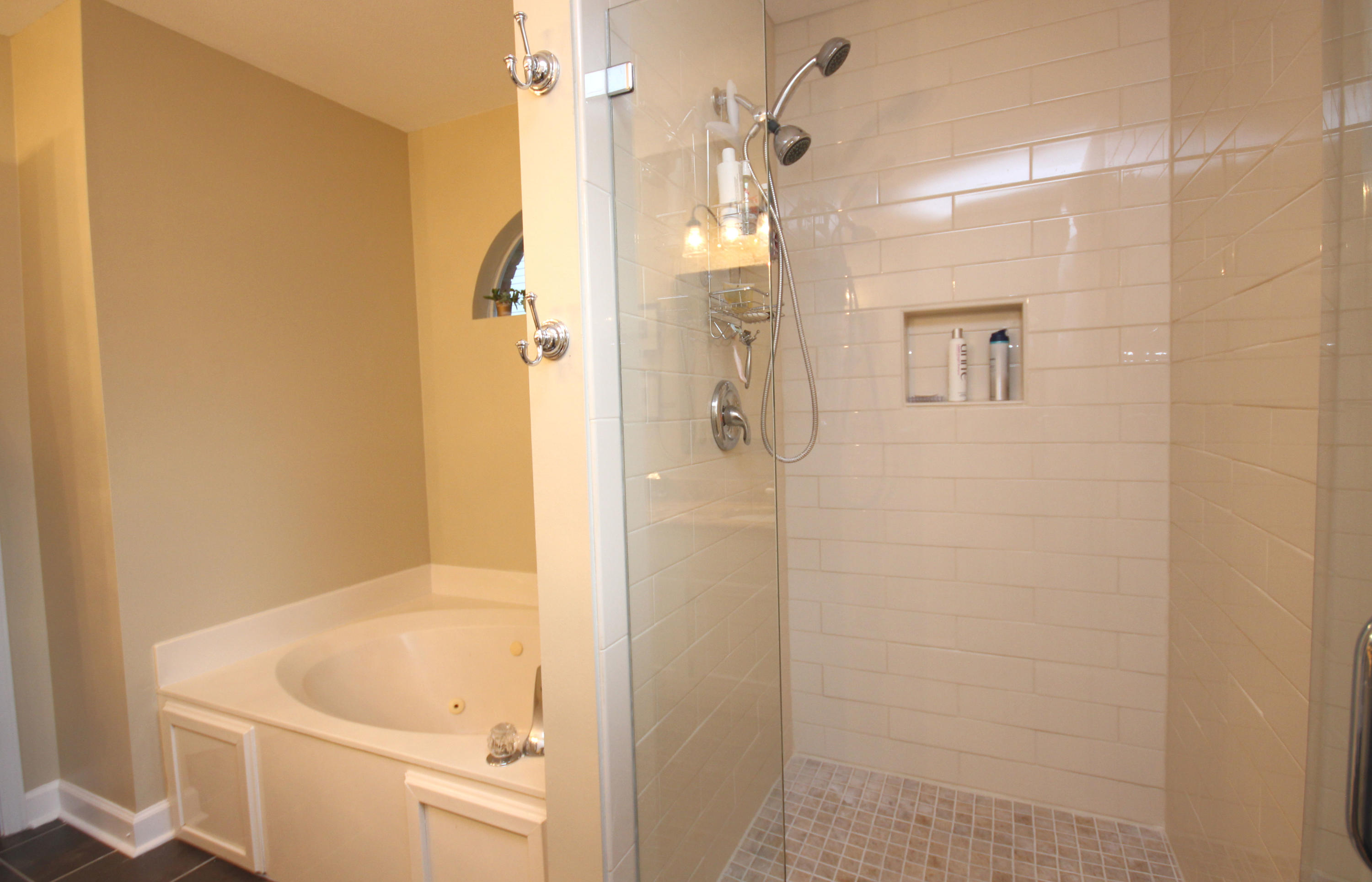 PARKWOOD ESTATES - Residential