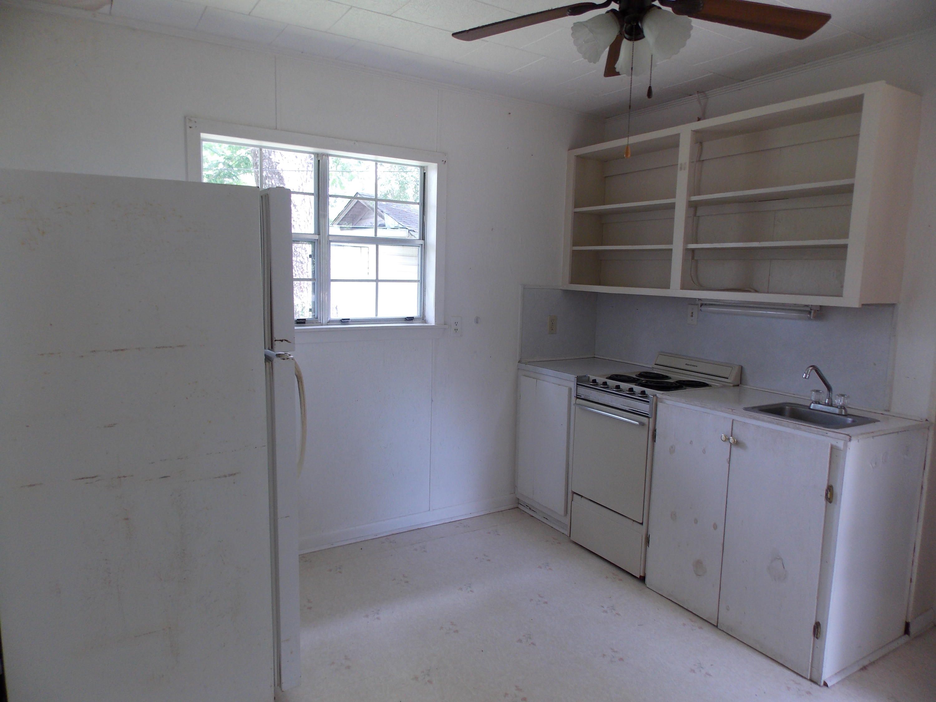 TOWN OF DEFUNIAK SPRINGS - Residential