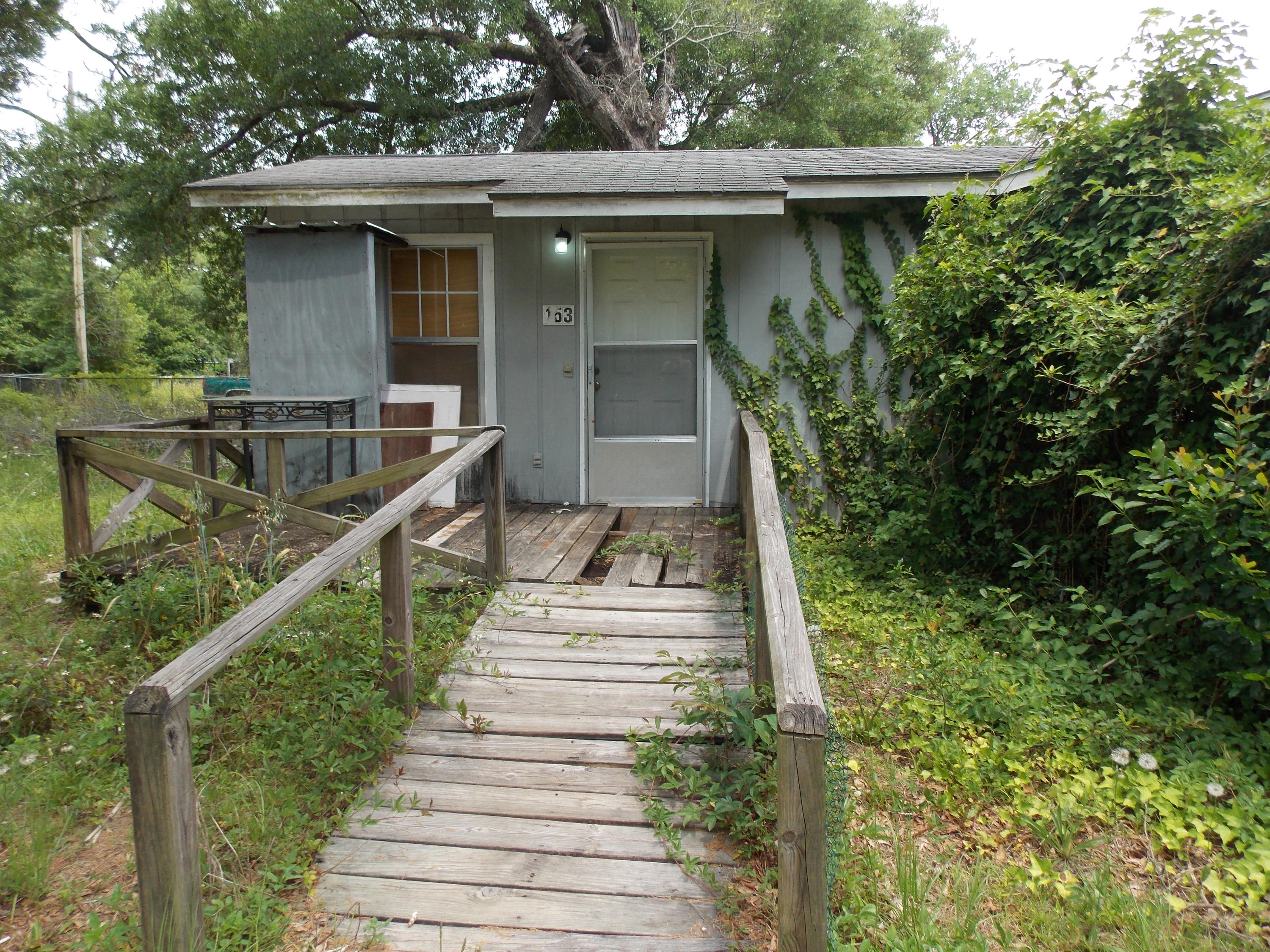 TOWN OF DEFUNIAK SPRINGS - Residential