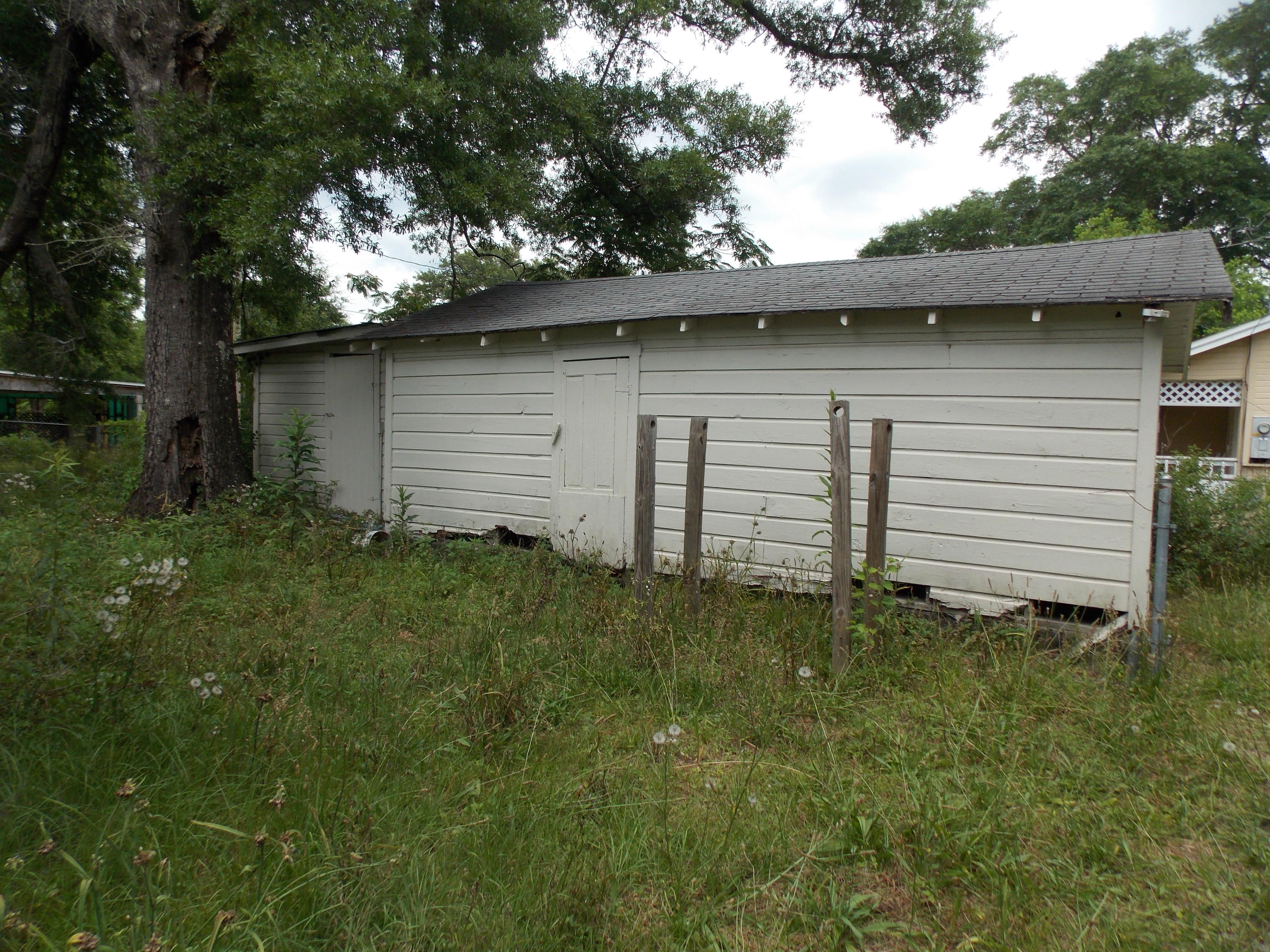 TOWN OF DEFUNIAK SPRINGS - Residential