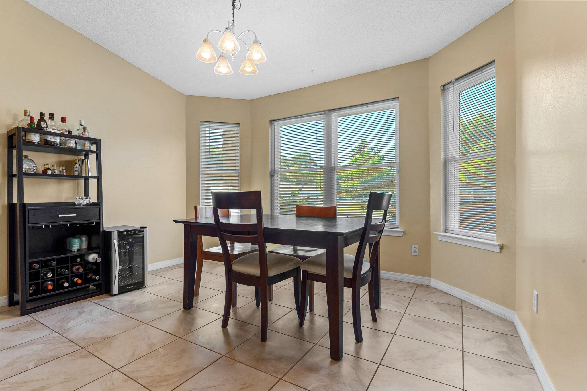 EMERALD ESTATES - Residential