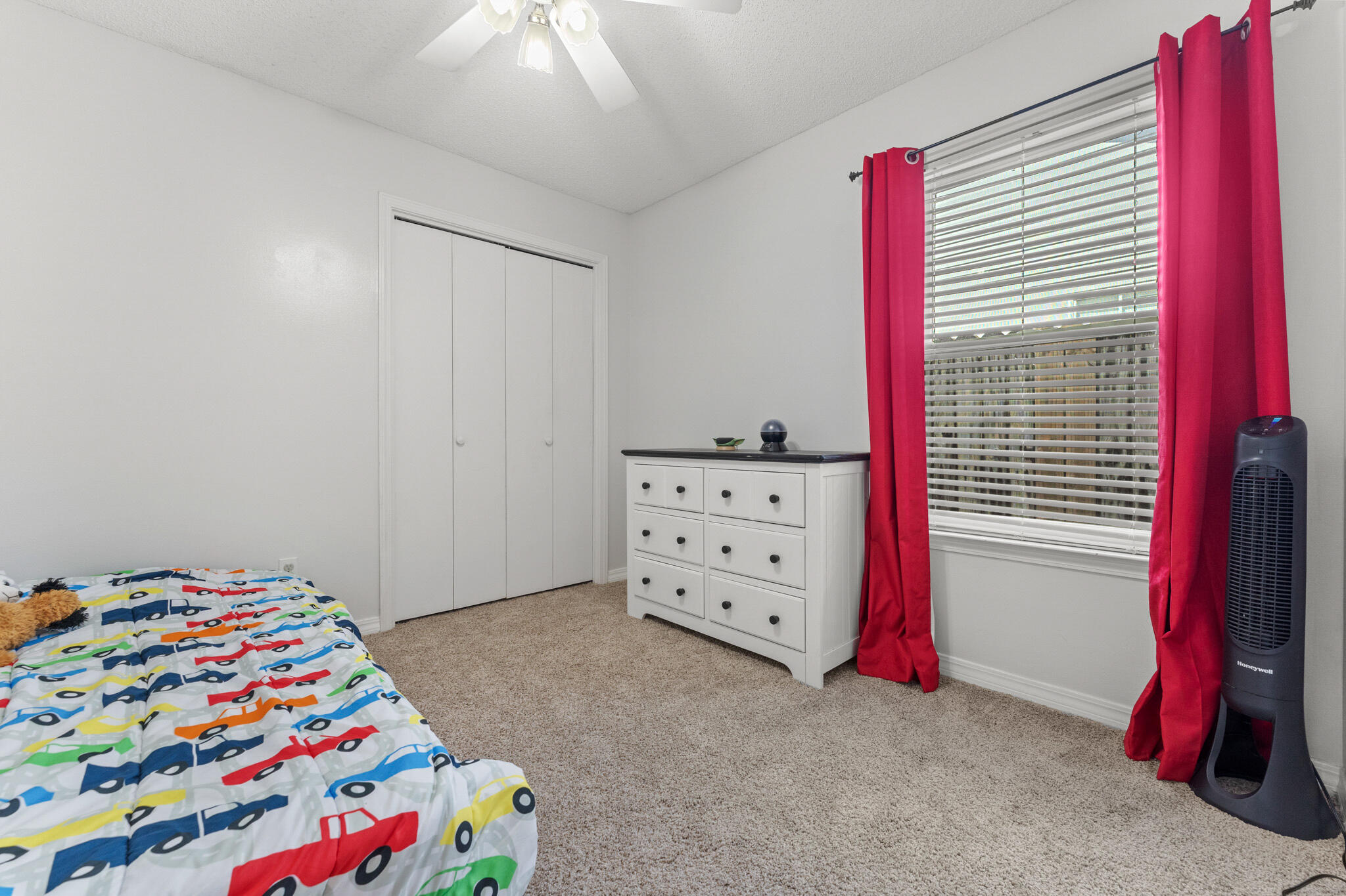 EMERALD ESTATES - Residential