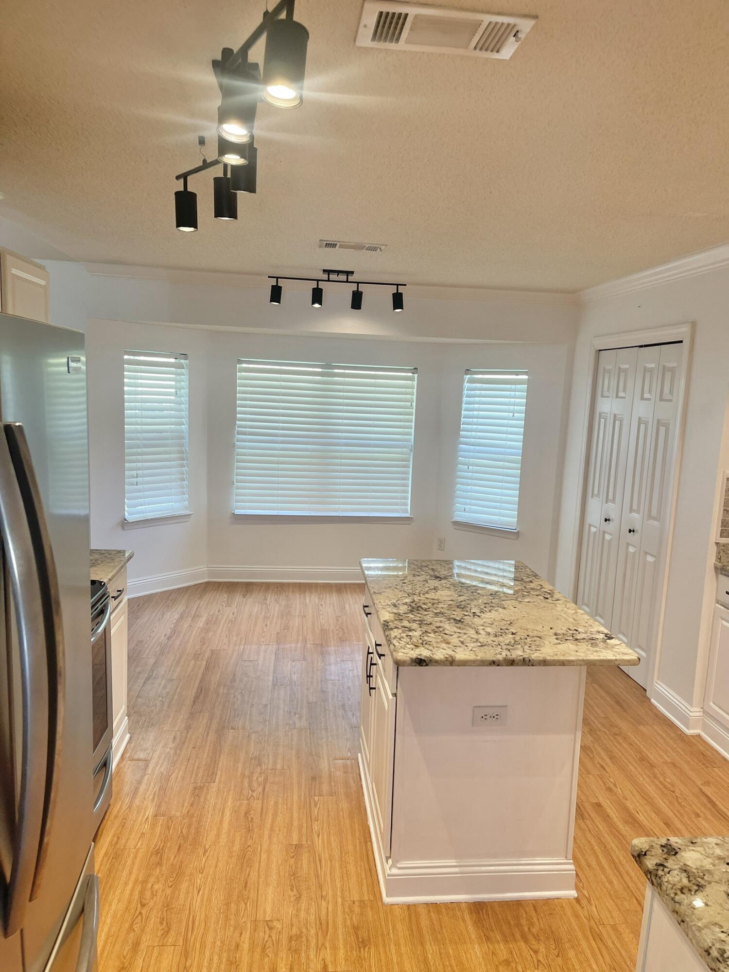 NORTHVIEW ESTATES 5TH ADDN - Residential