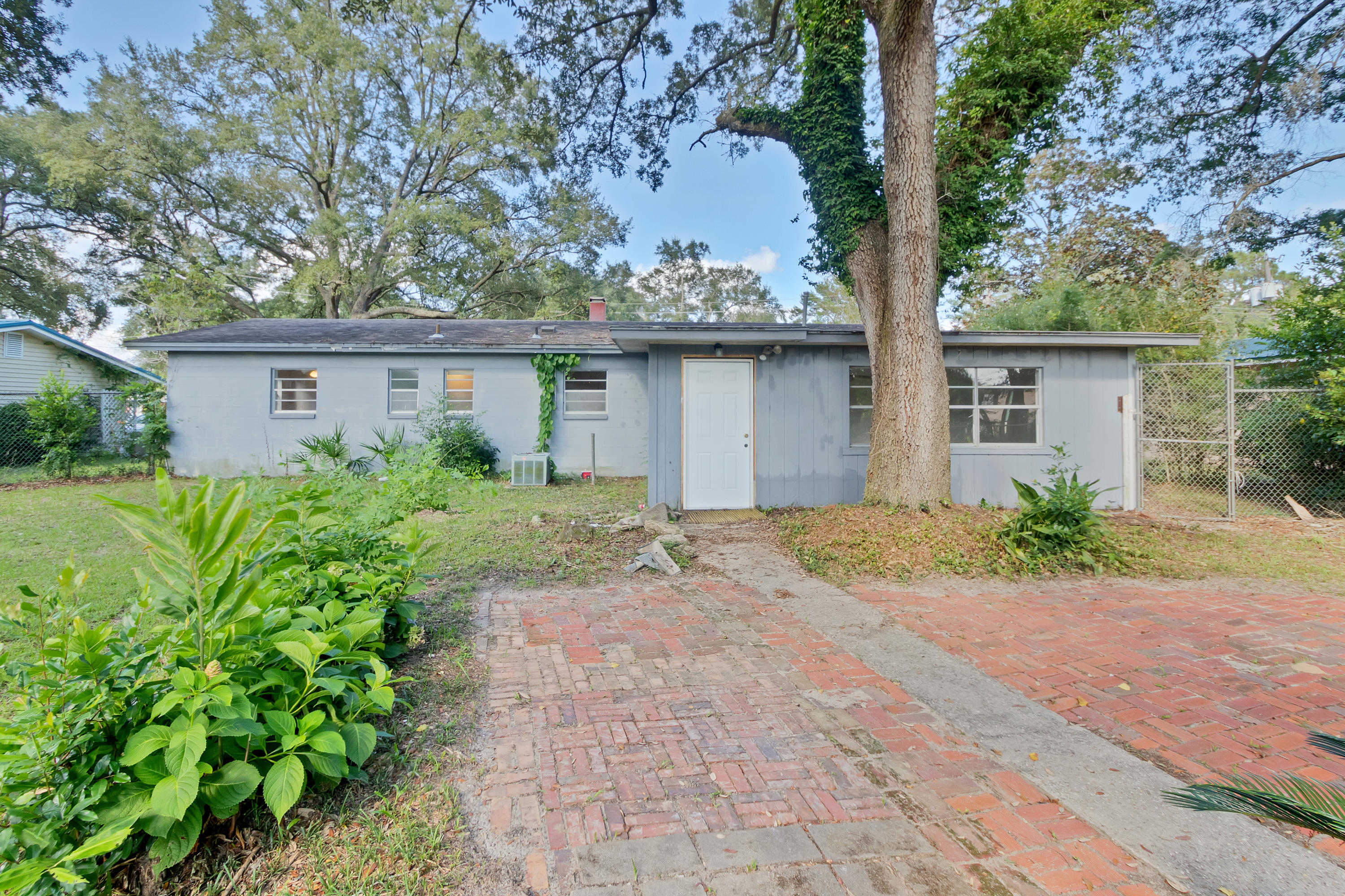 HIGHLAND PARK - Residential