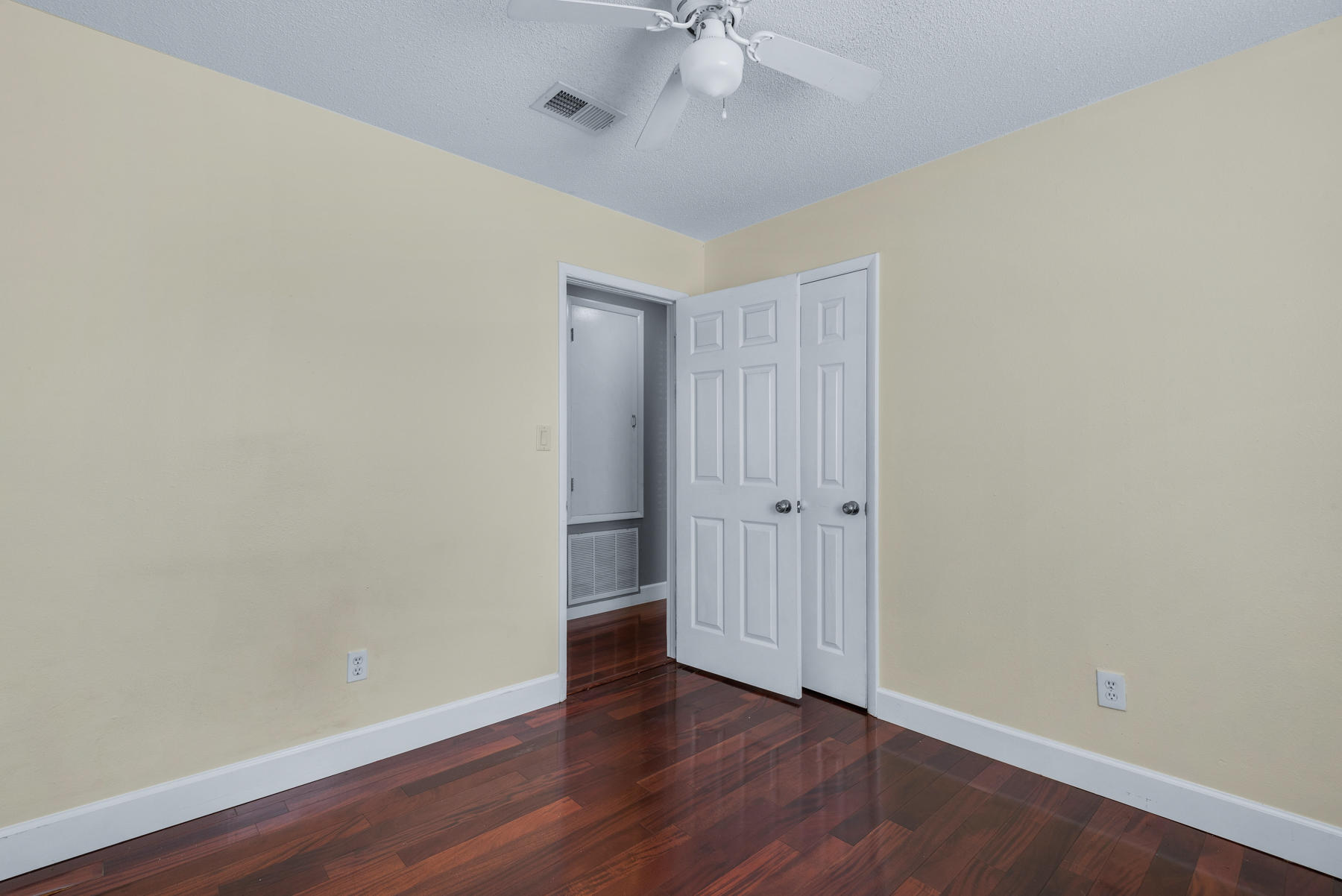 CIMARRON ESTATES - Residential