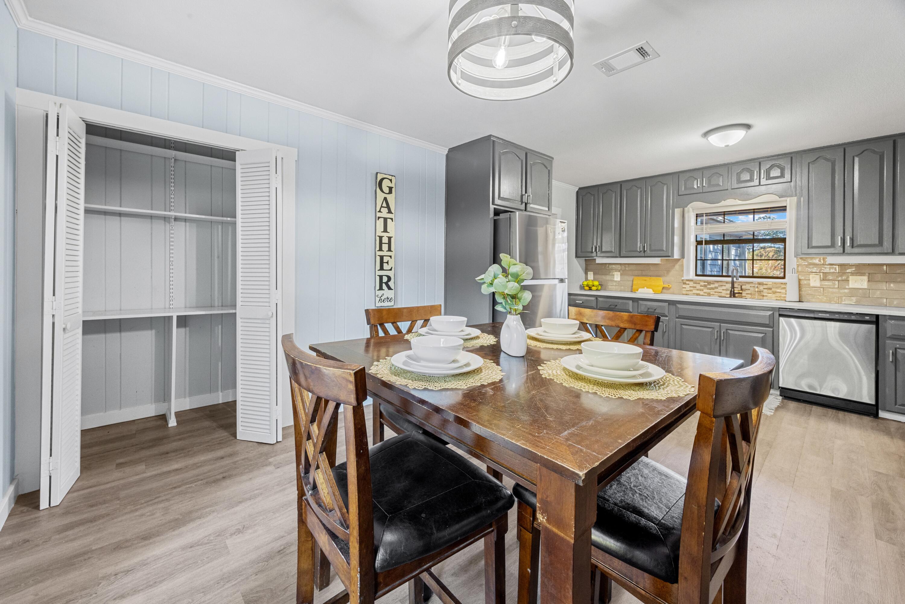 BAYOU WOODS - Residential