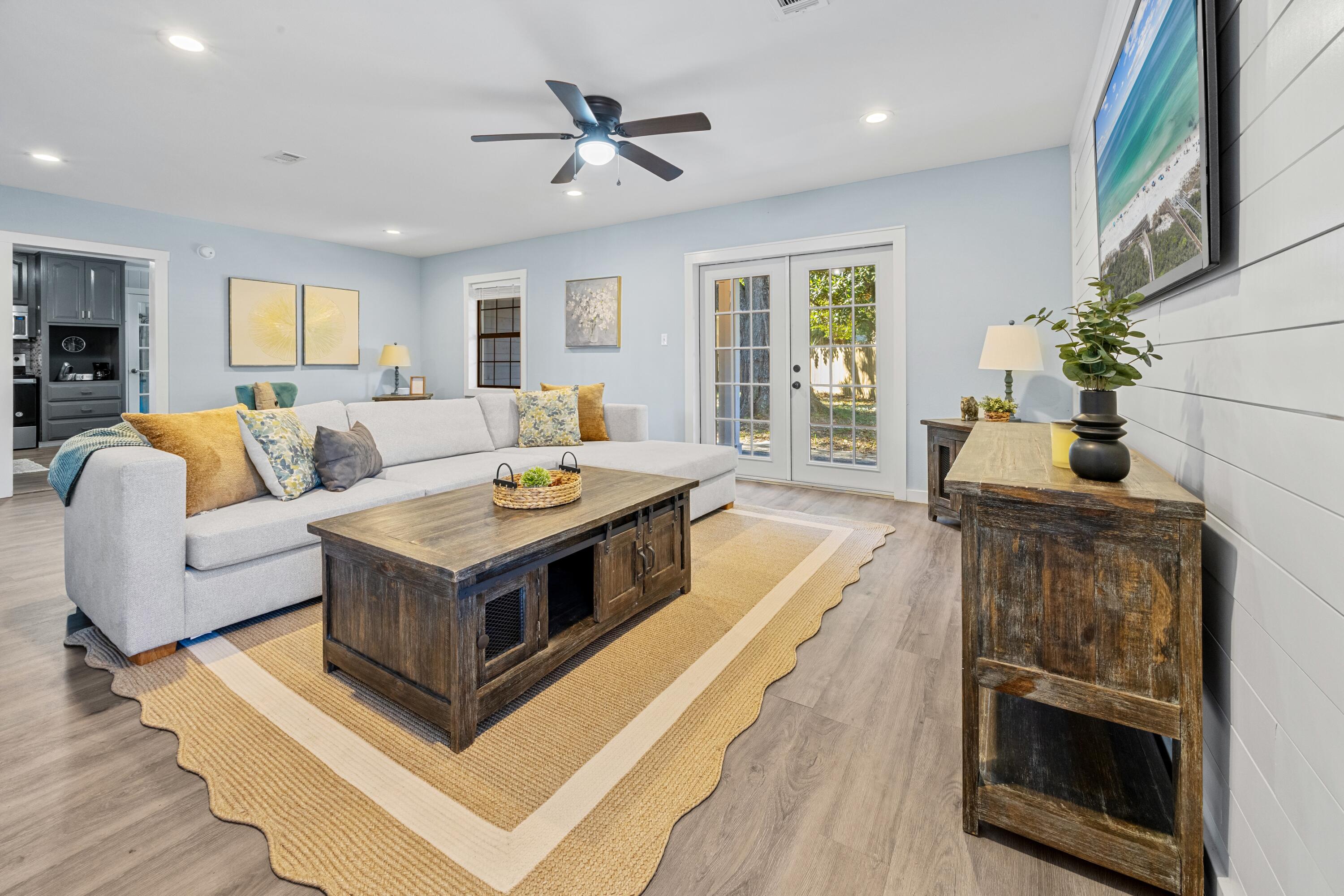 BAYOU WOODS - Residential