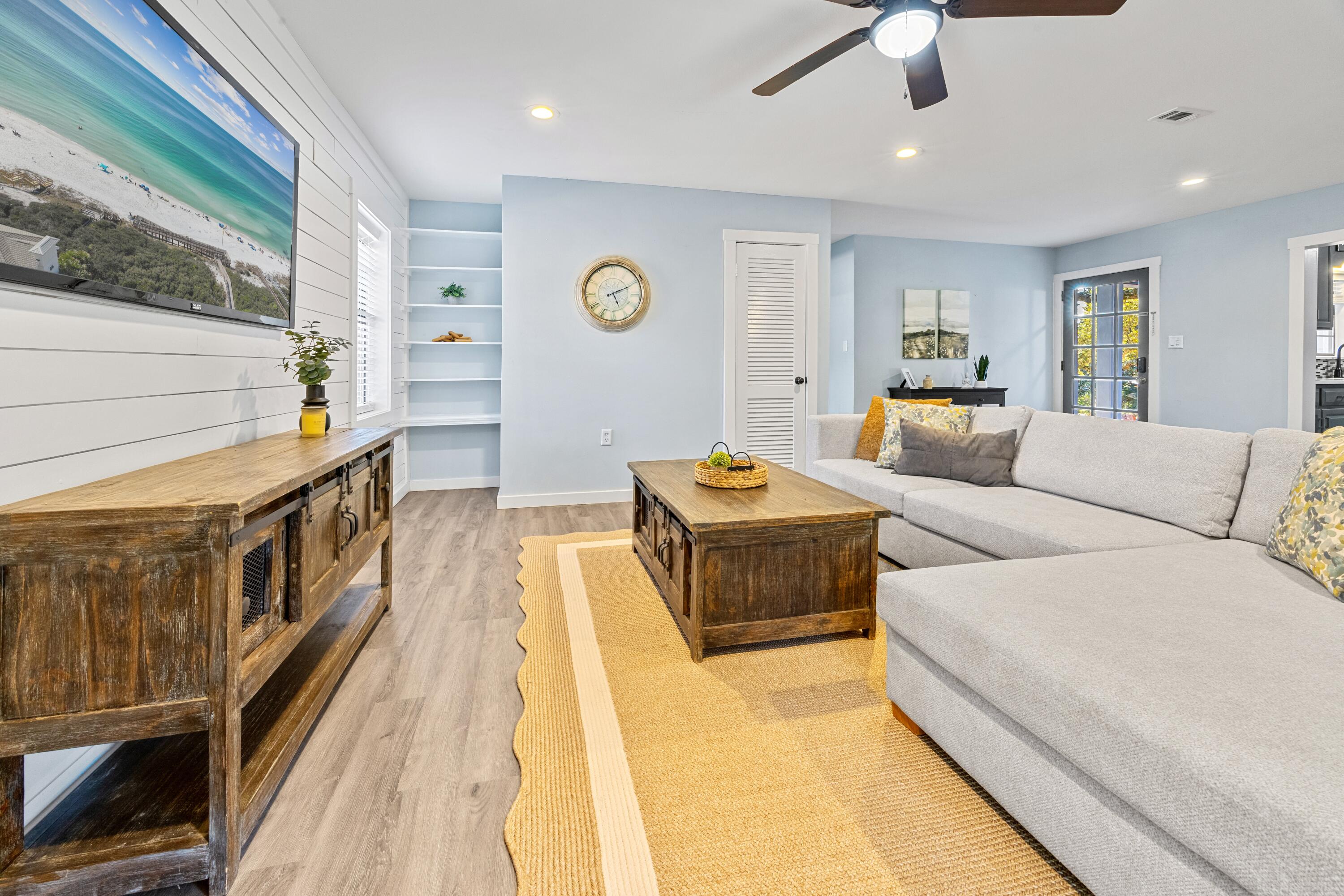 BAYOU WOODS - Residential