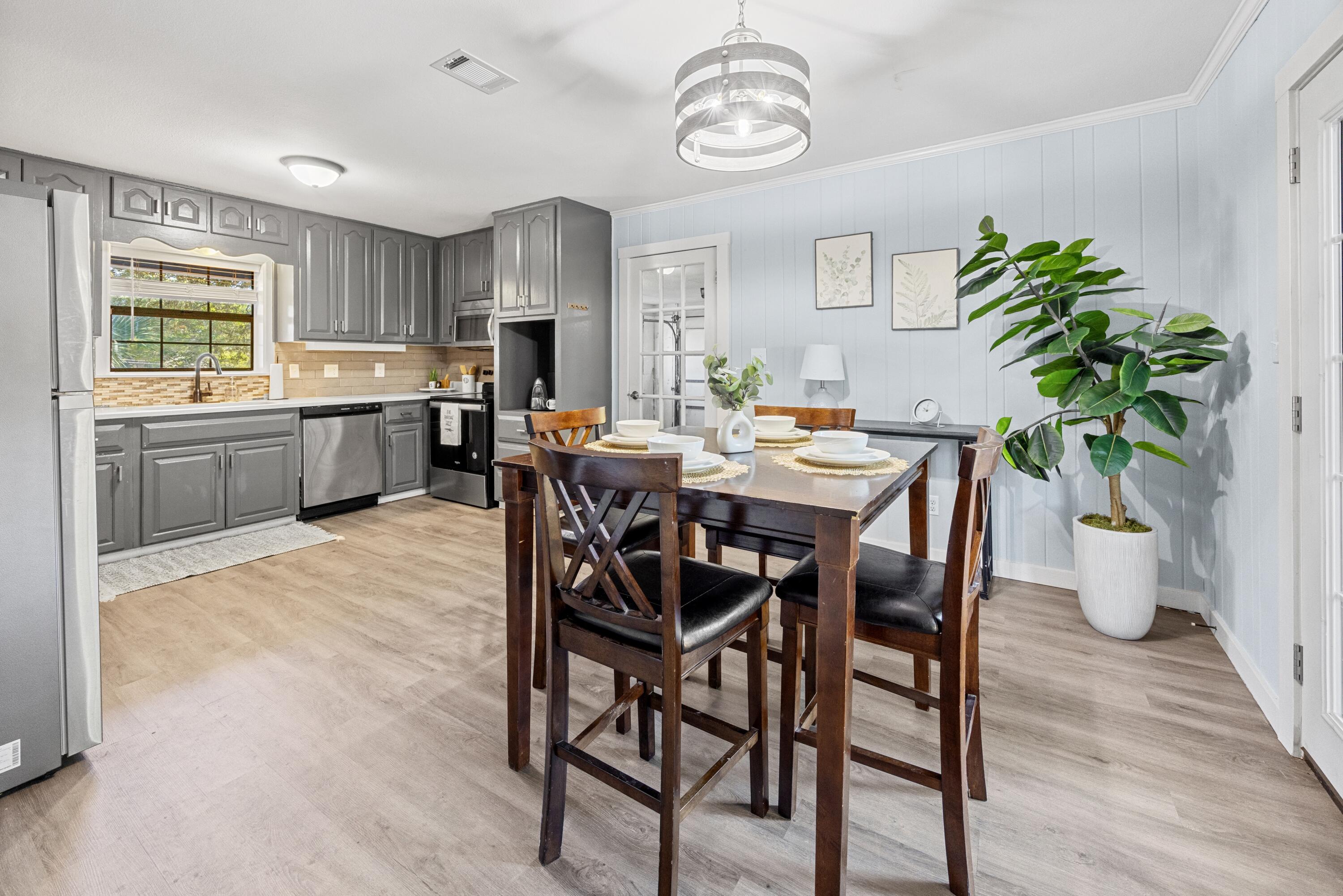 BAYOU WOODS - Residential